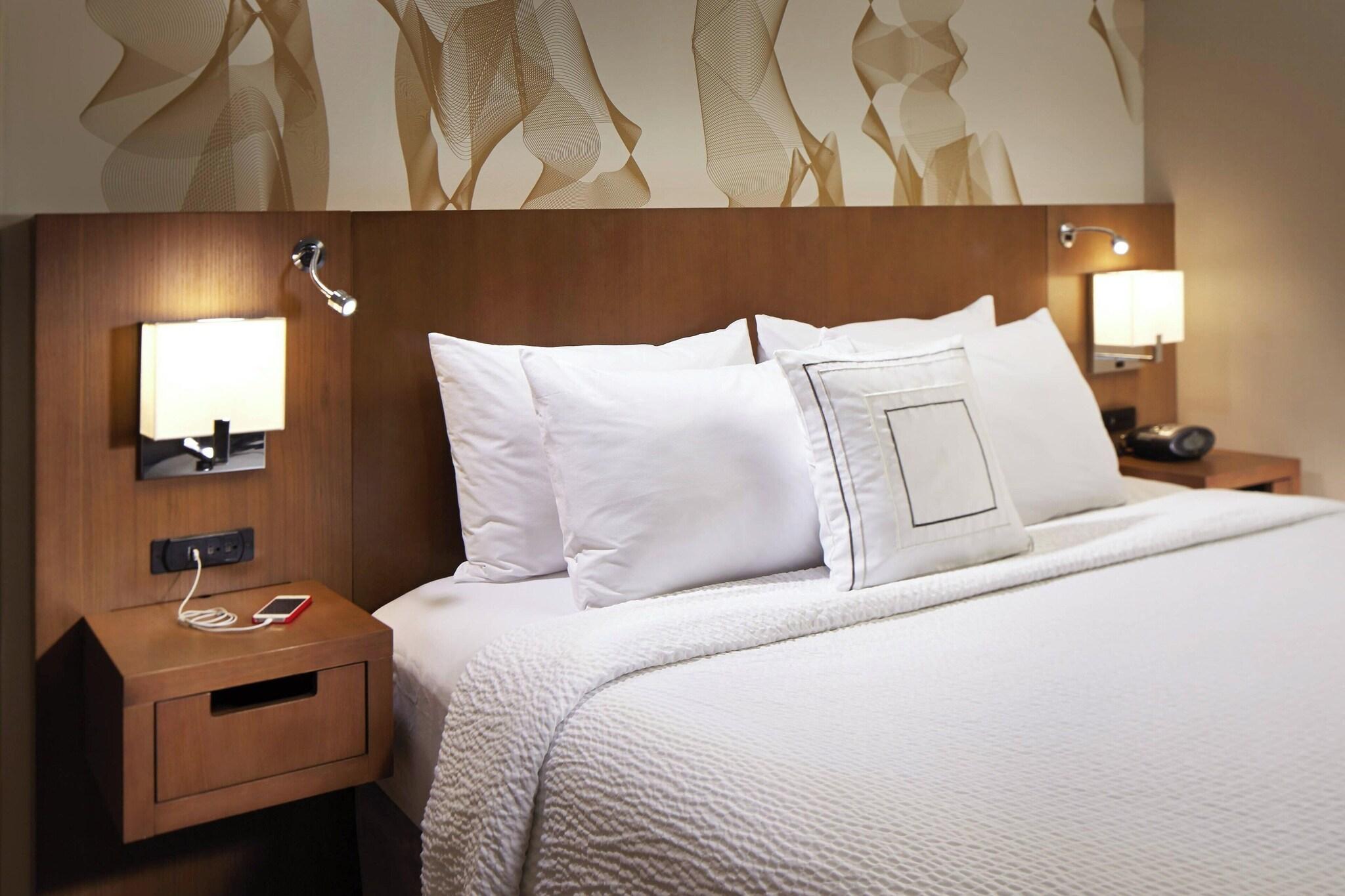 Double King Bed Non Smoking