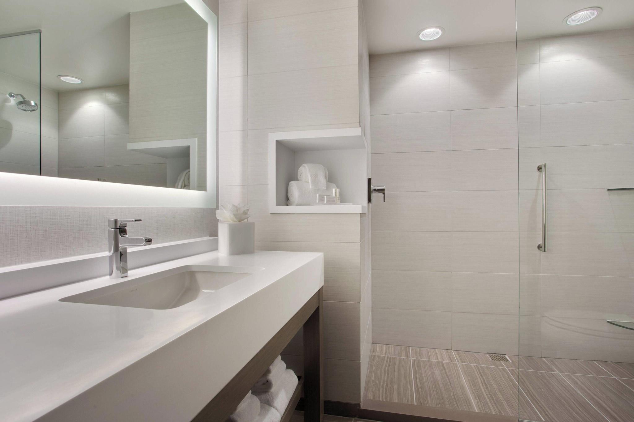 Studio King Size Bed