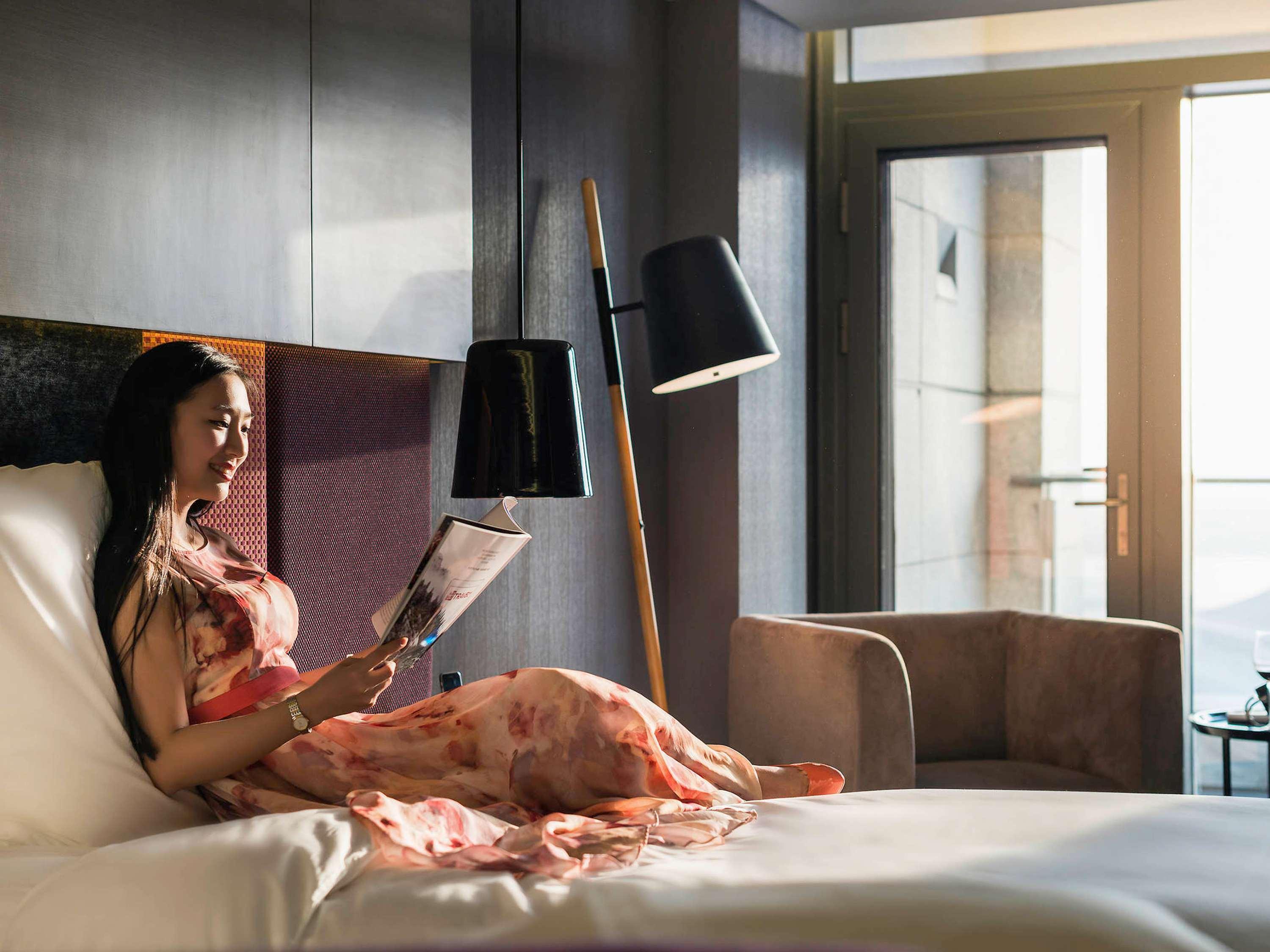 Double Executive King Bed