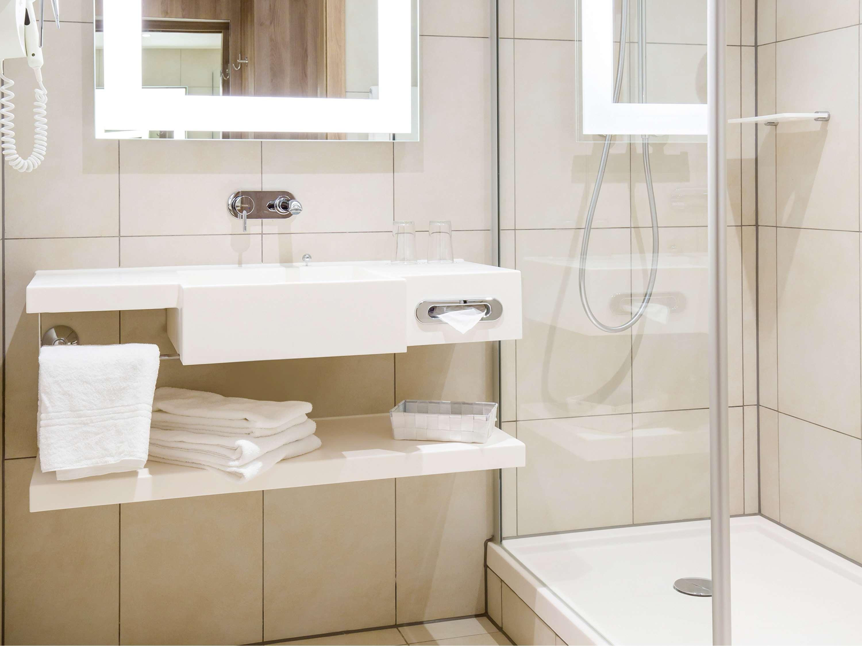 Double Queen Size Bed