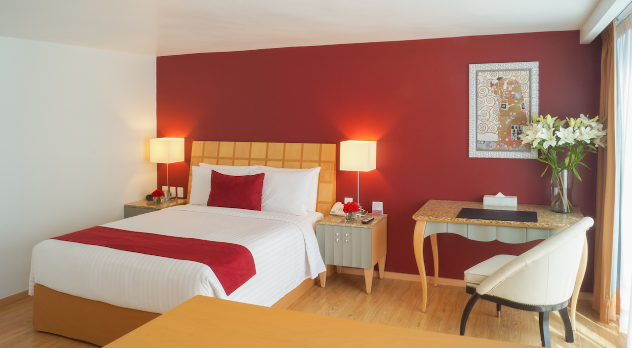 Suite Queen Size Bed