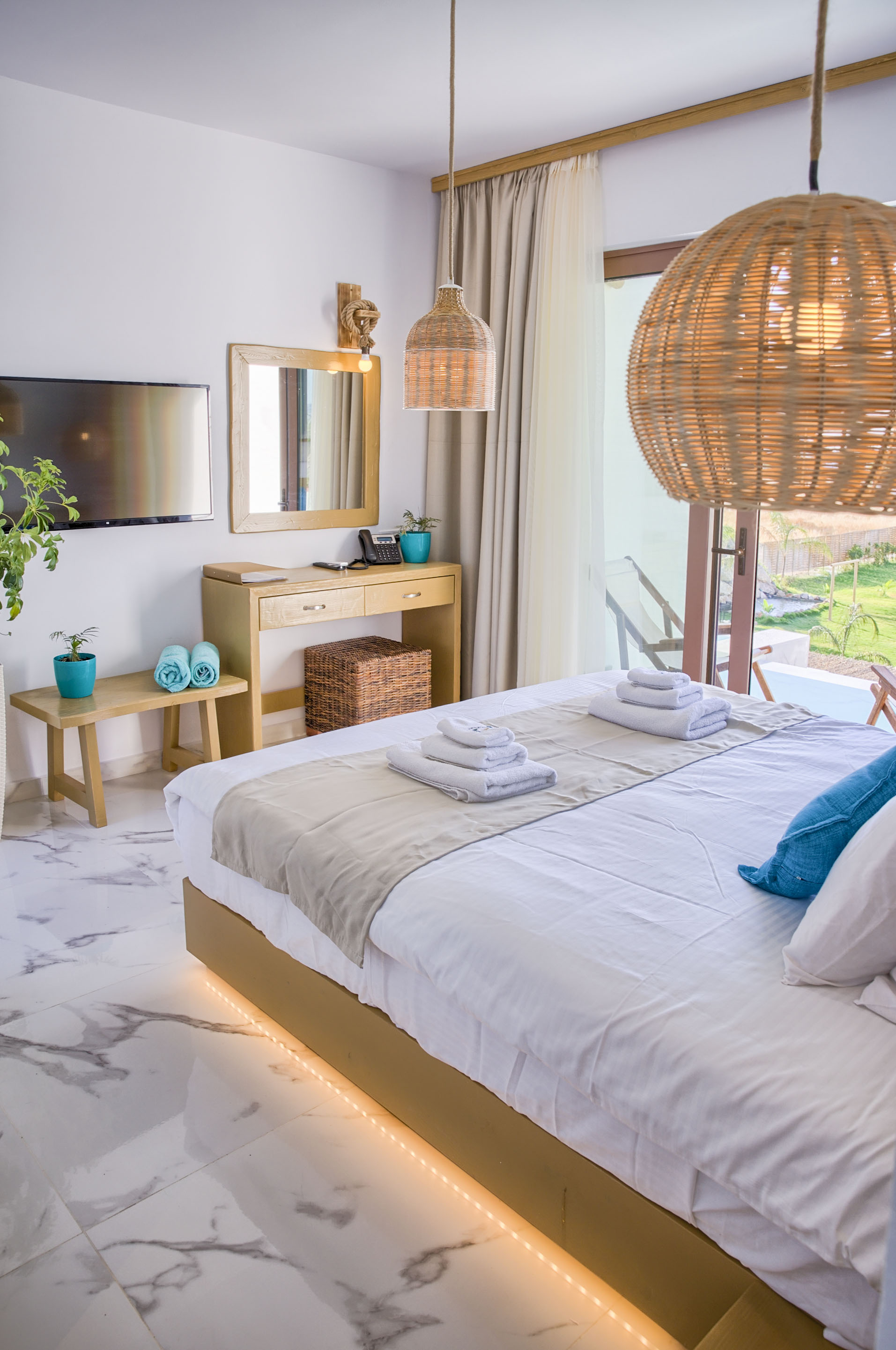 Junior Suite Deluxe with Private Pool