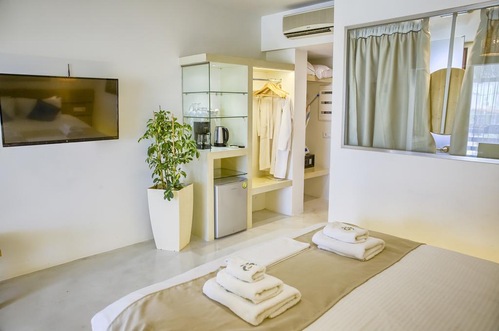 Junior Suite with Private Pool