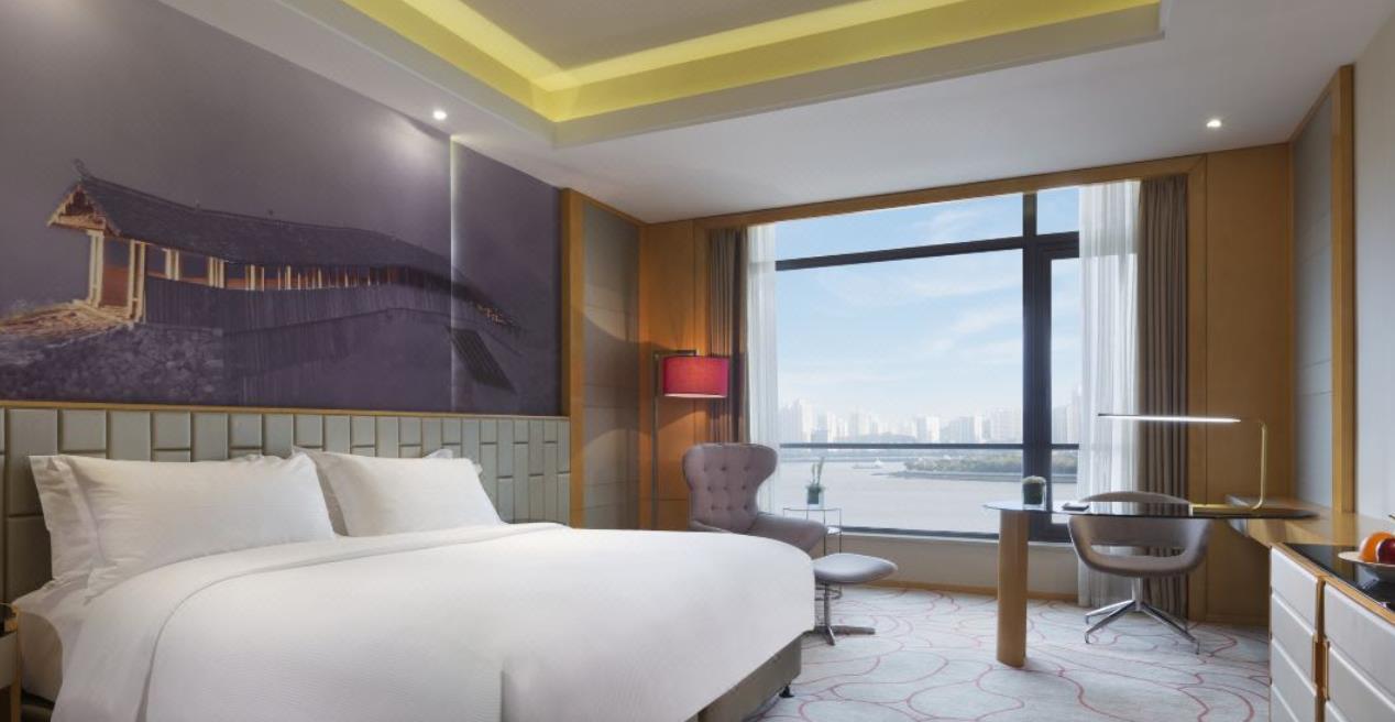 Double Deluxe with Views