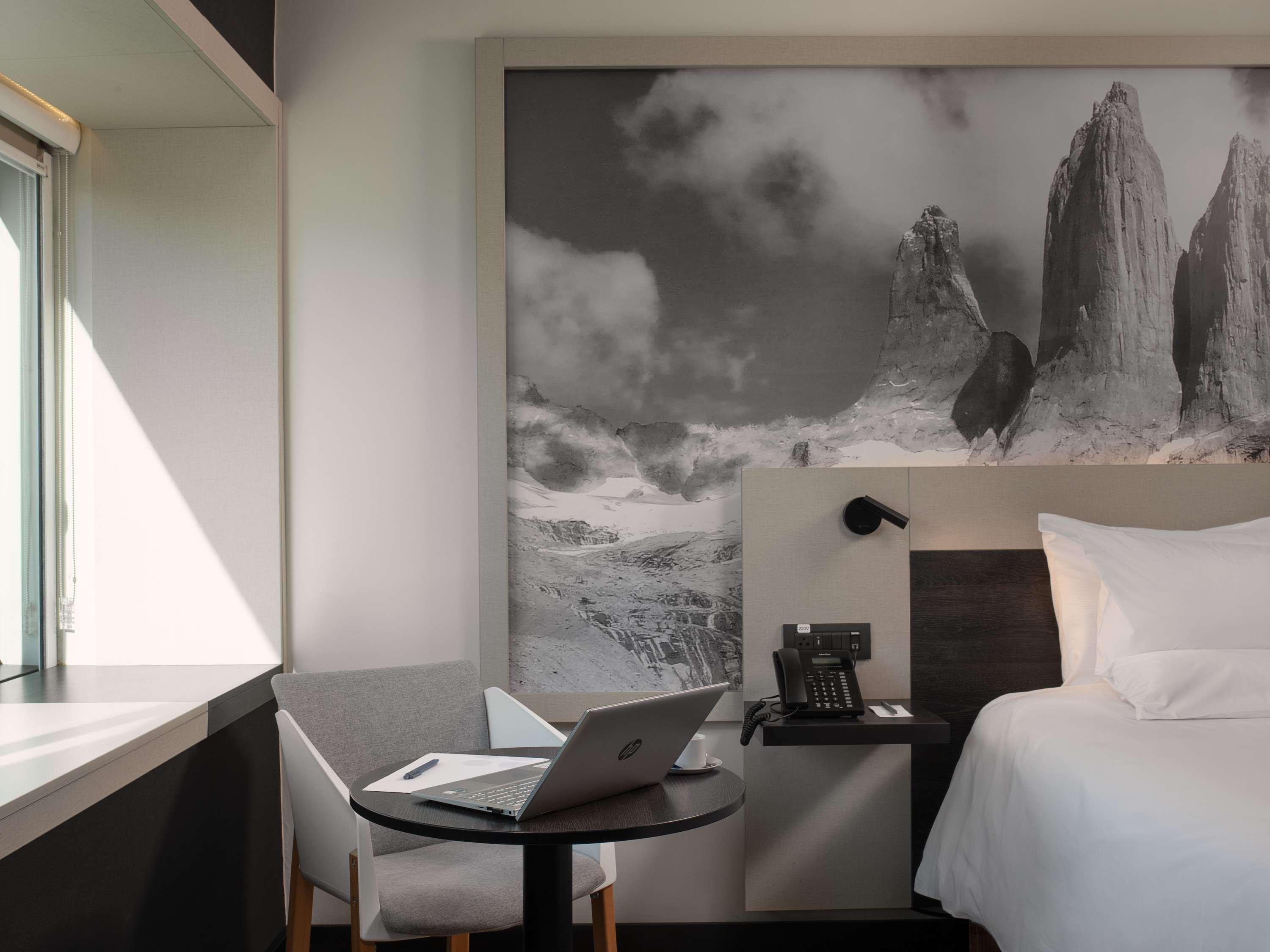 Double Superior Queen Bed