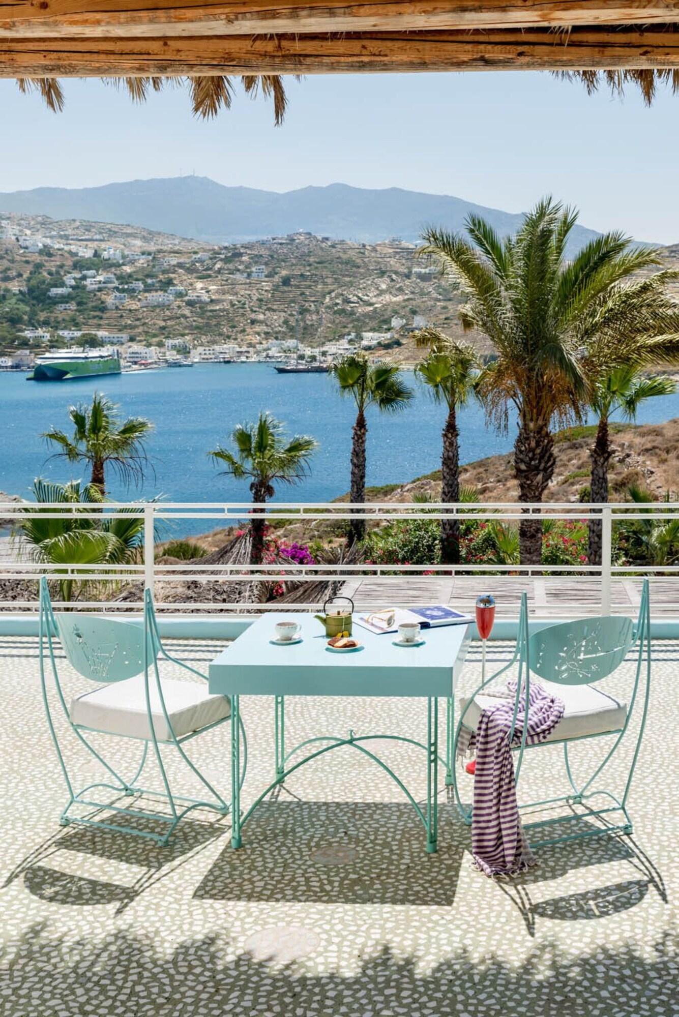 Suite Deluxe King Bed