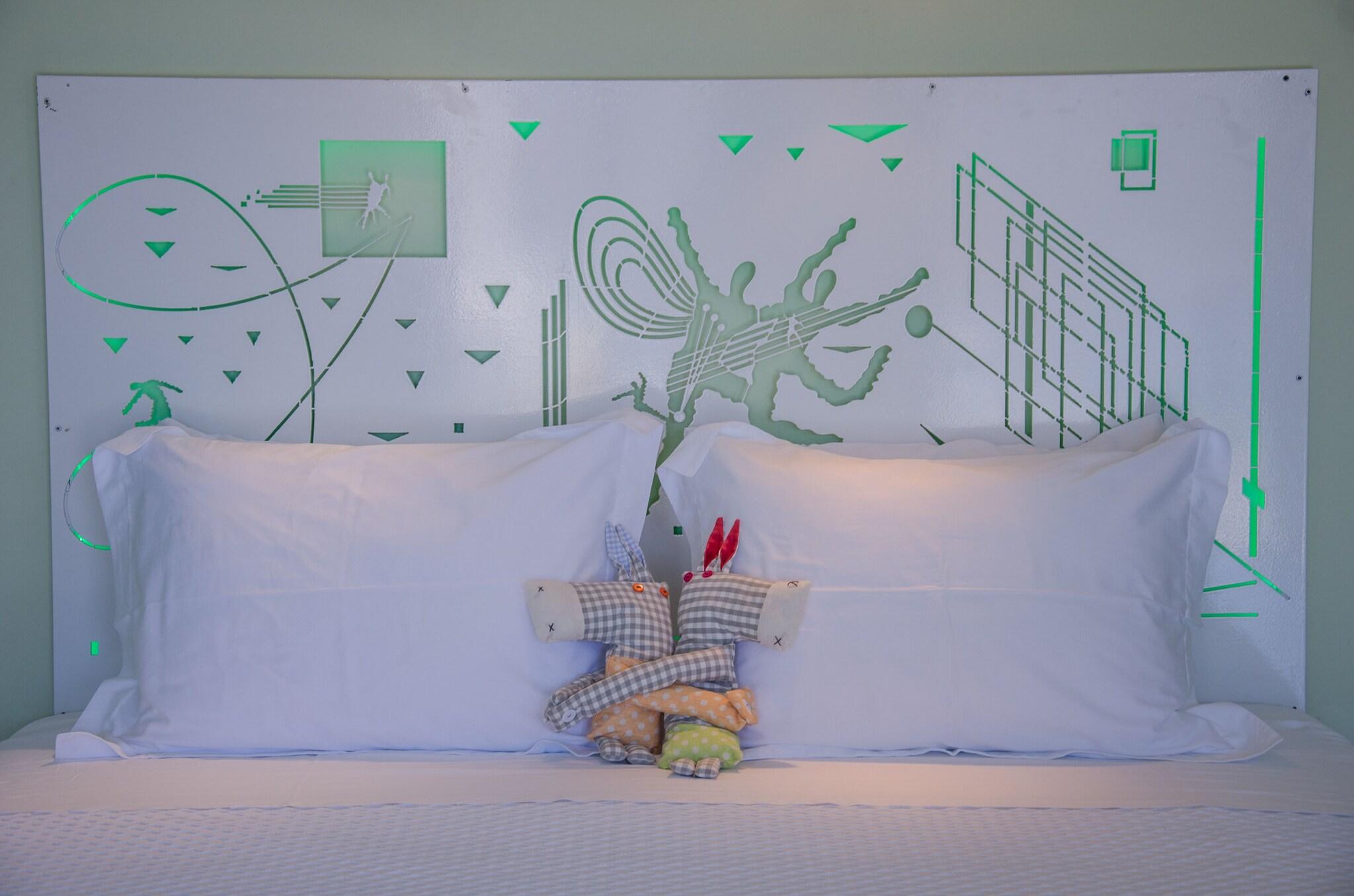 Suite Deluxe King Bed