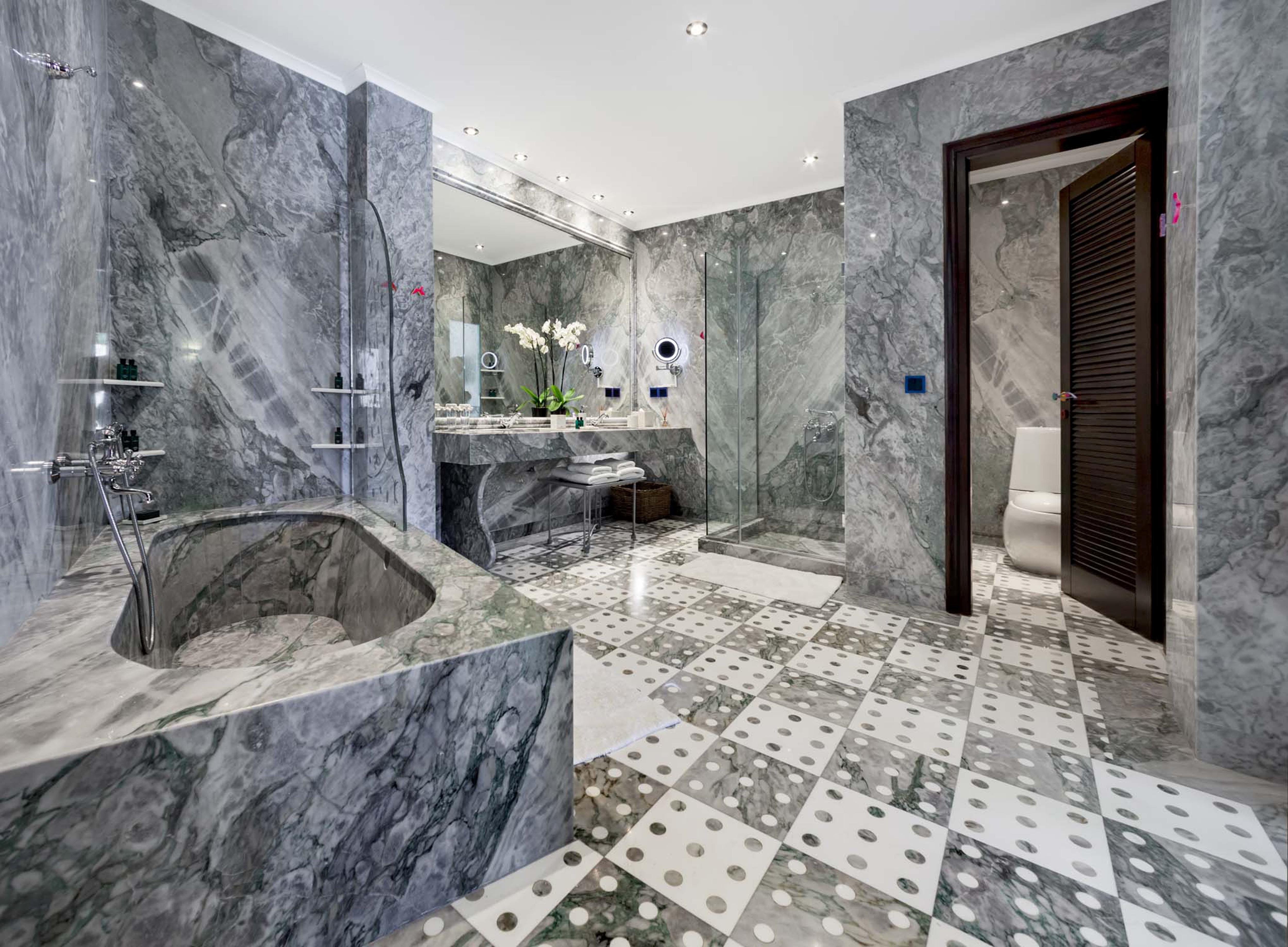 Suite with Private Pool