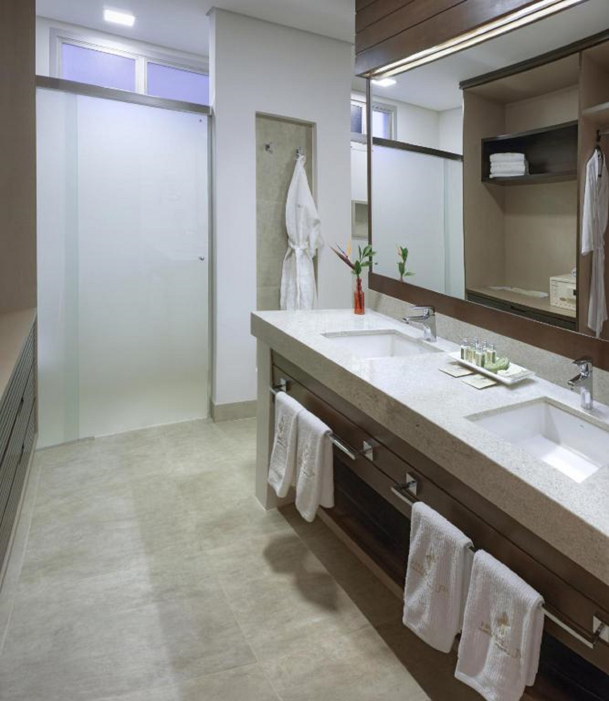 Junior Suite King Size Bed