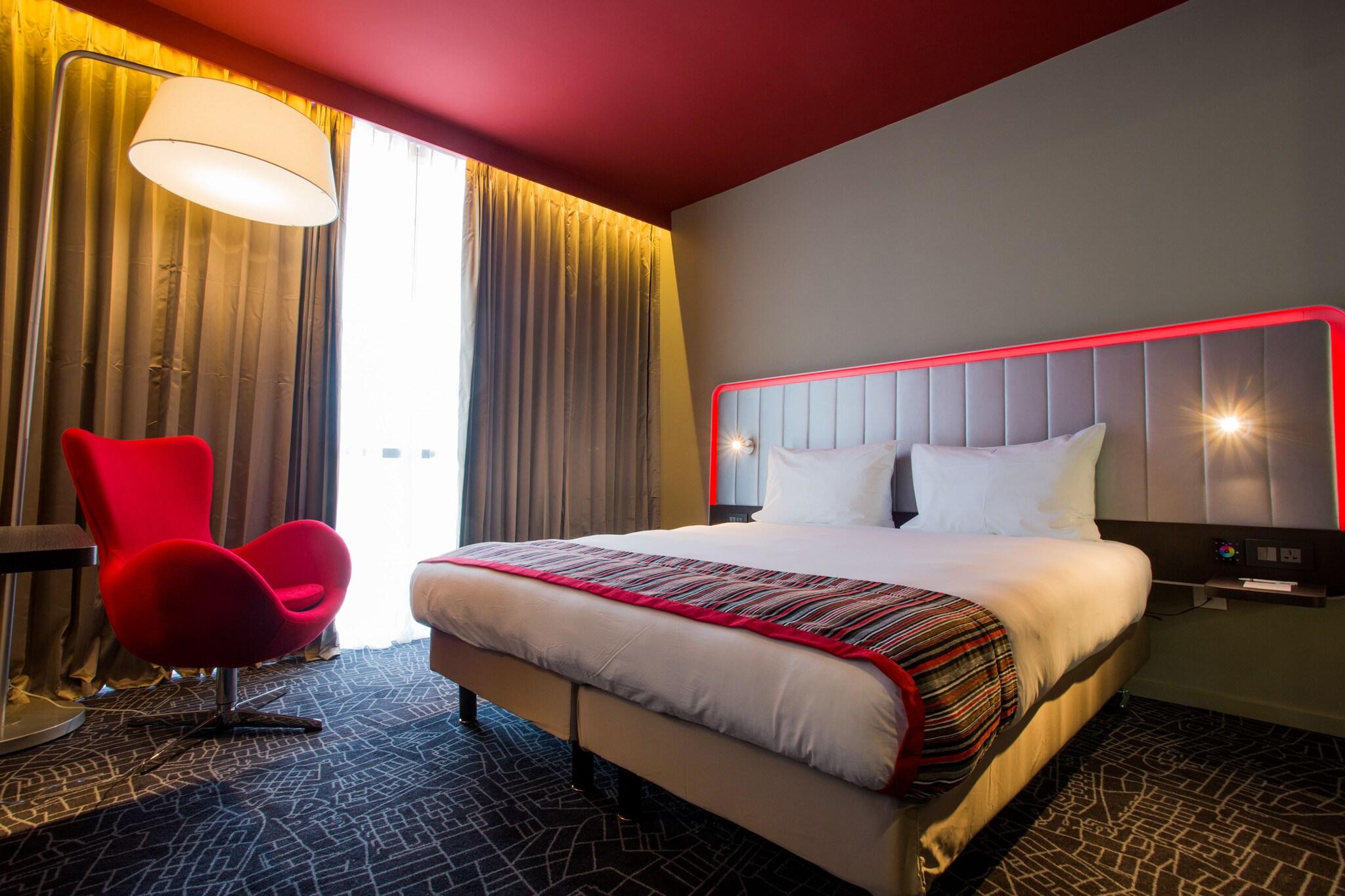 Suite Sea View King Bed