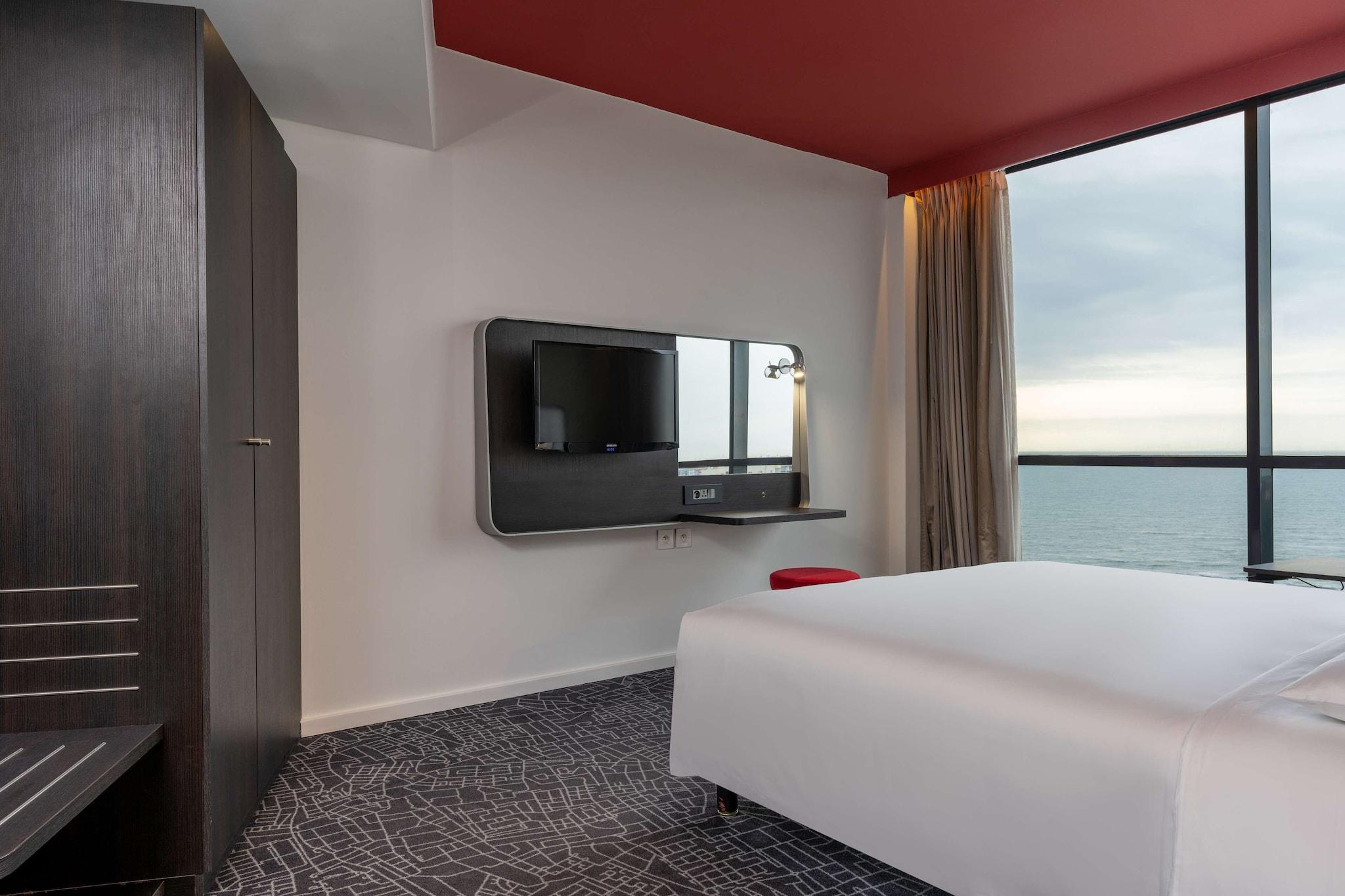 Suite Sea View King Bed