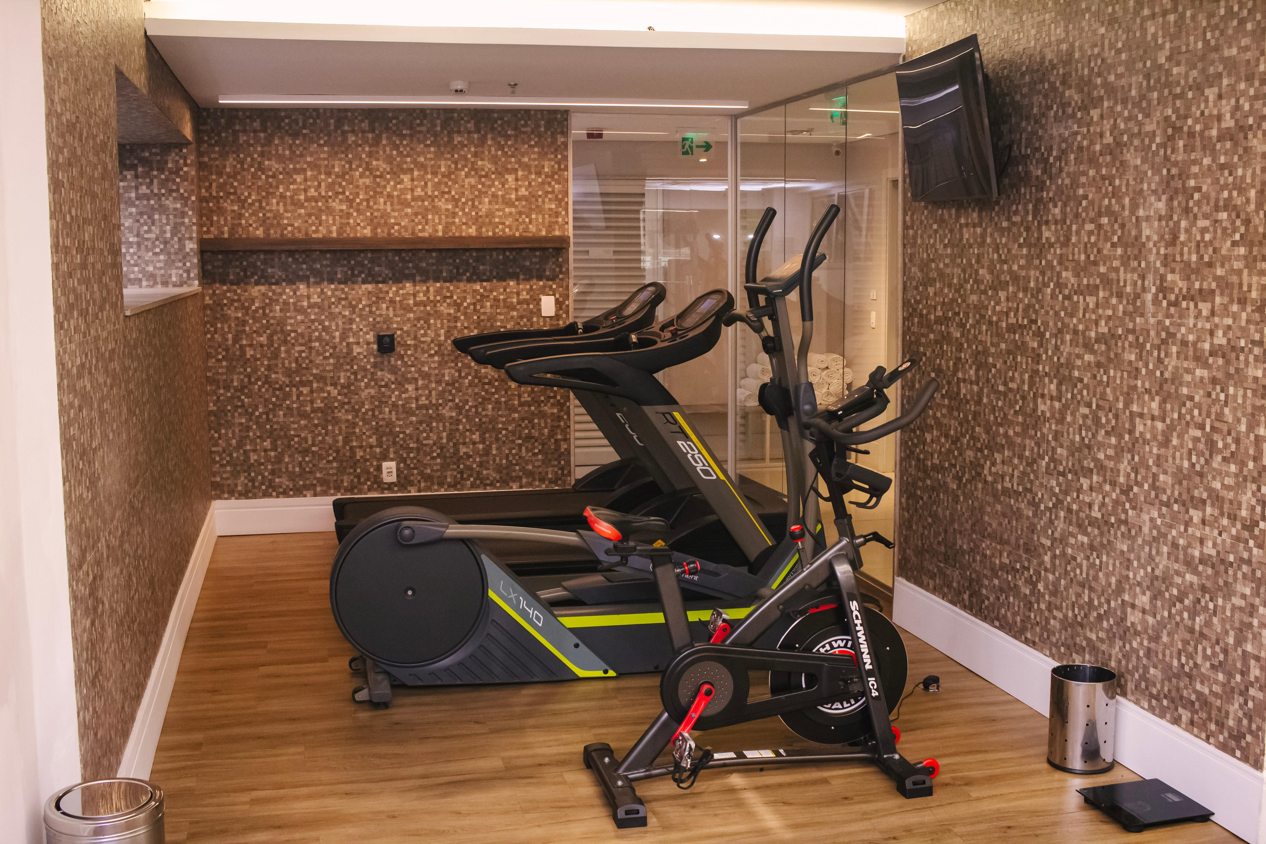 Apartment King Size Bed