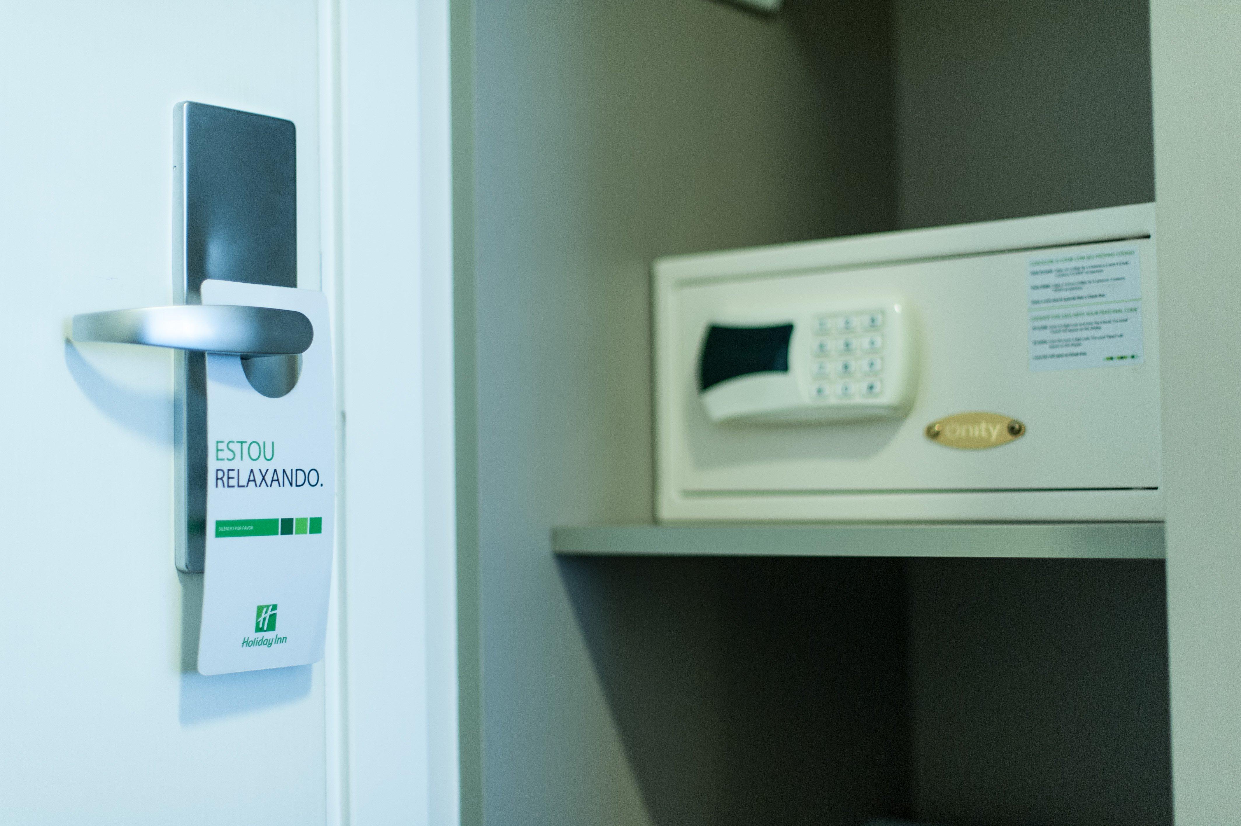 Double Accessible King Size Bed