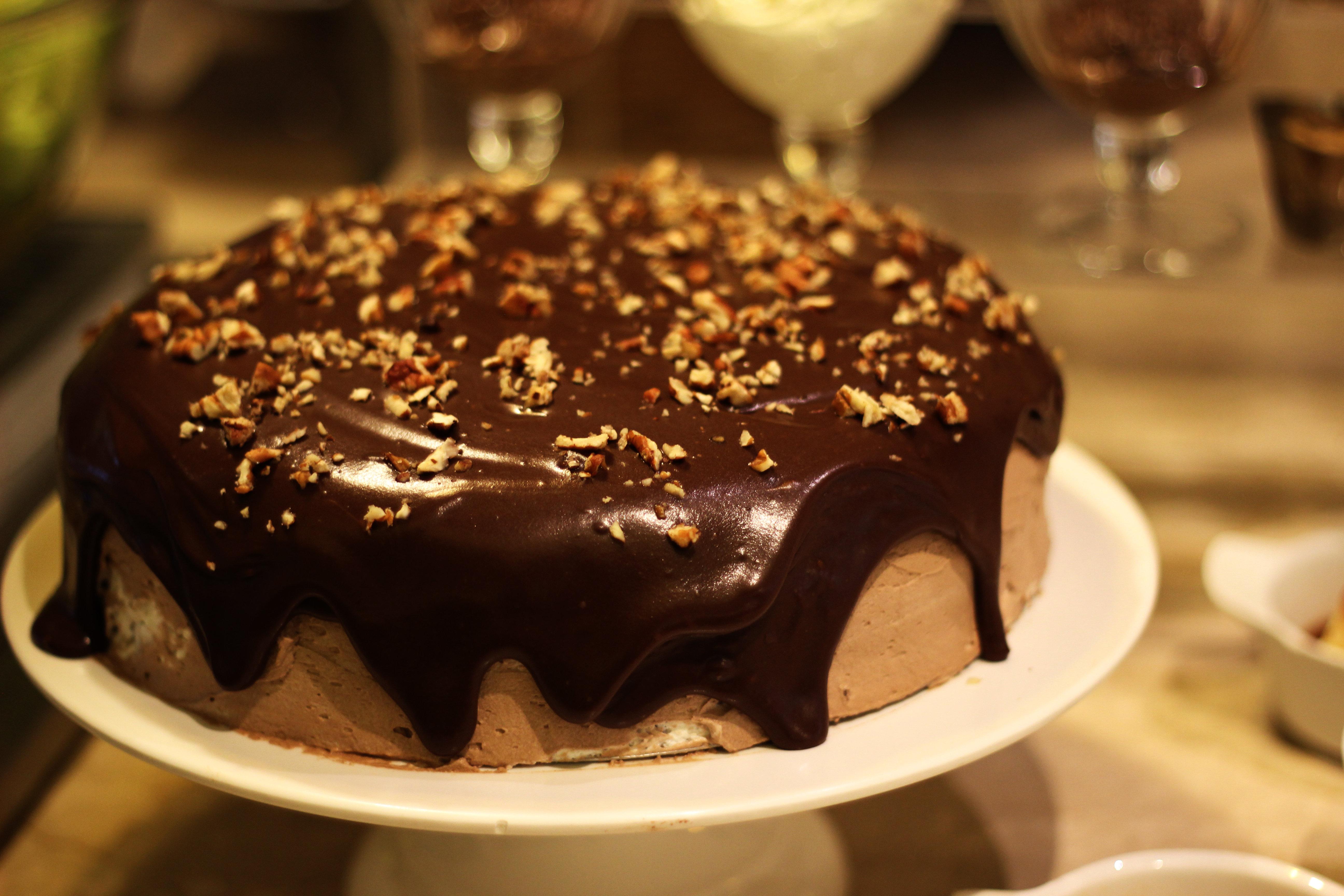 Apartment King Size Bed