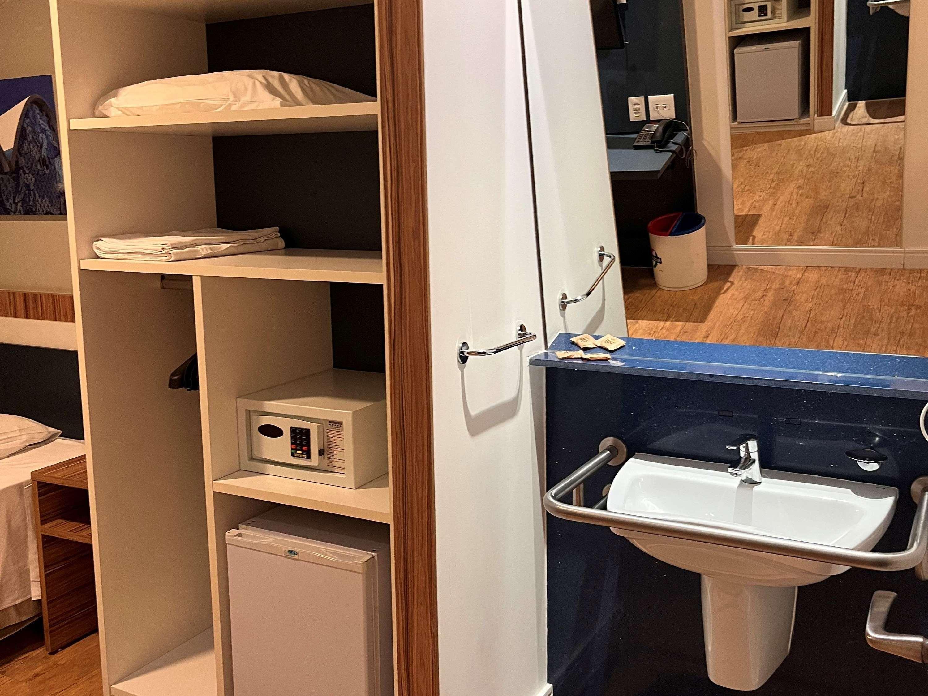 Apartment Accessible