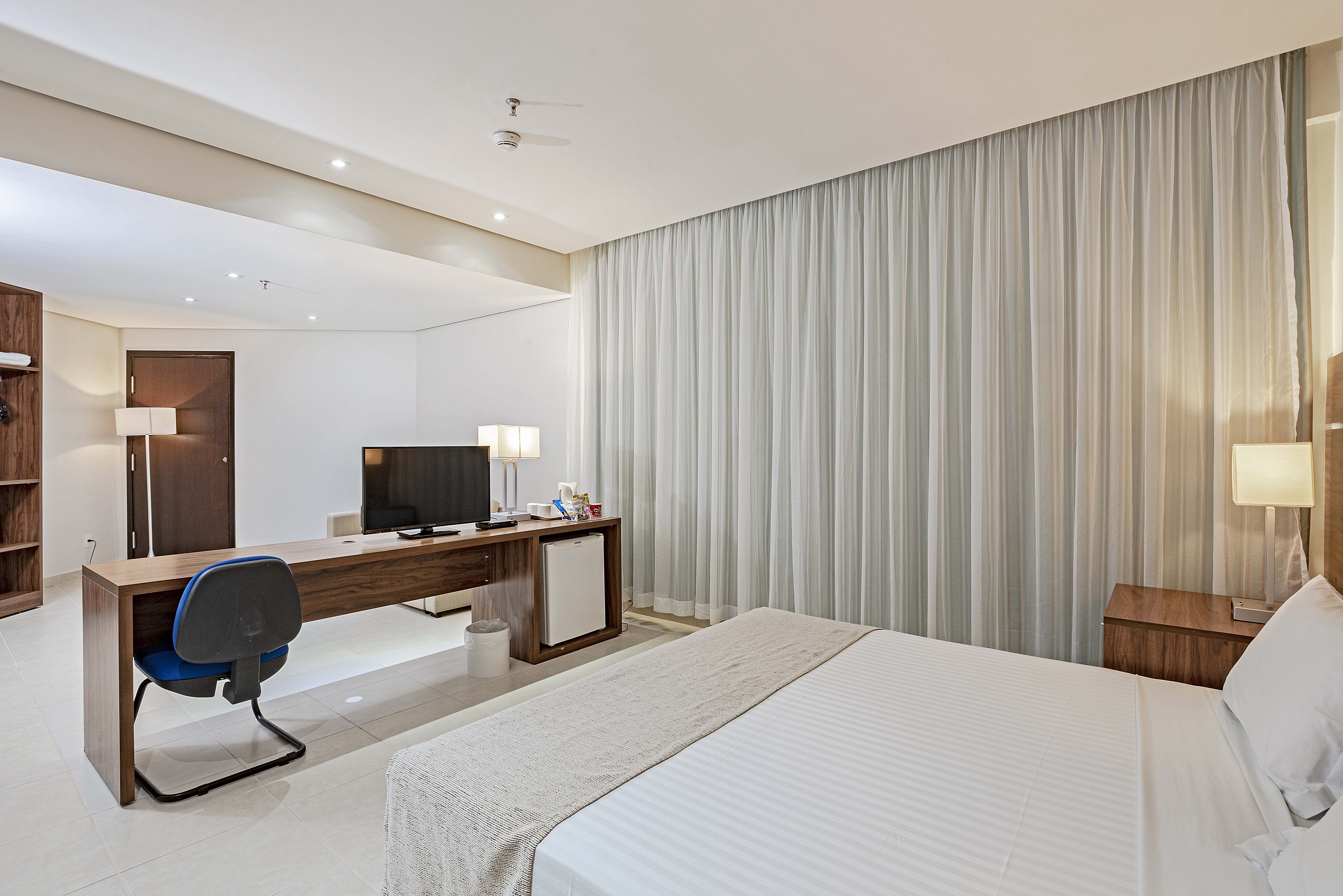 Single Accessible Superior