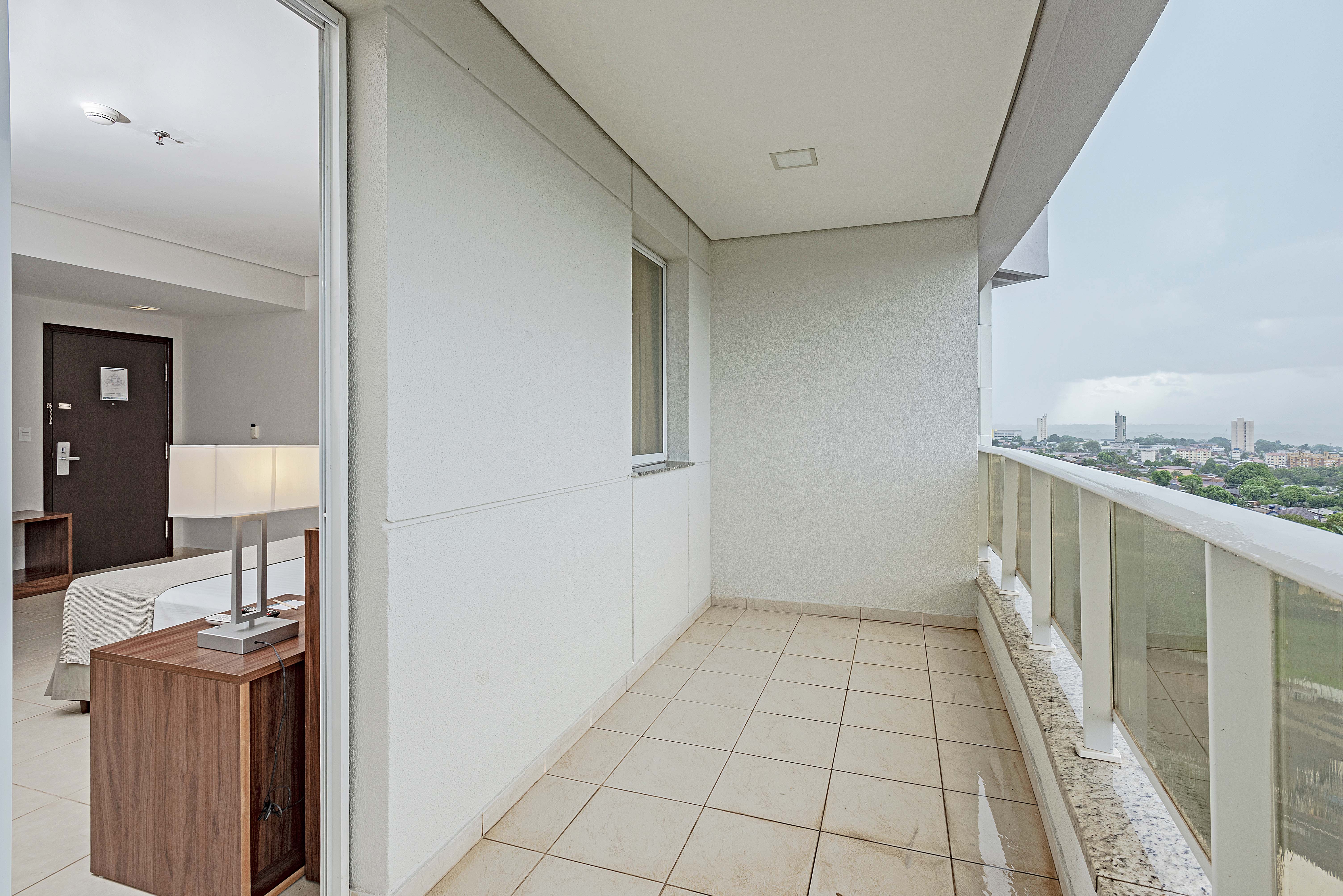 Single Deluxe with Balcony