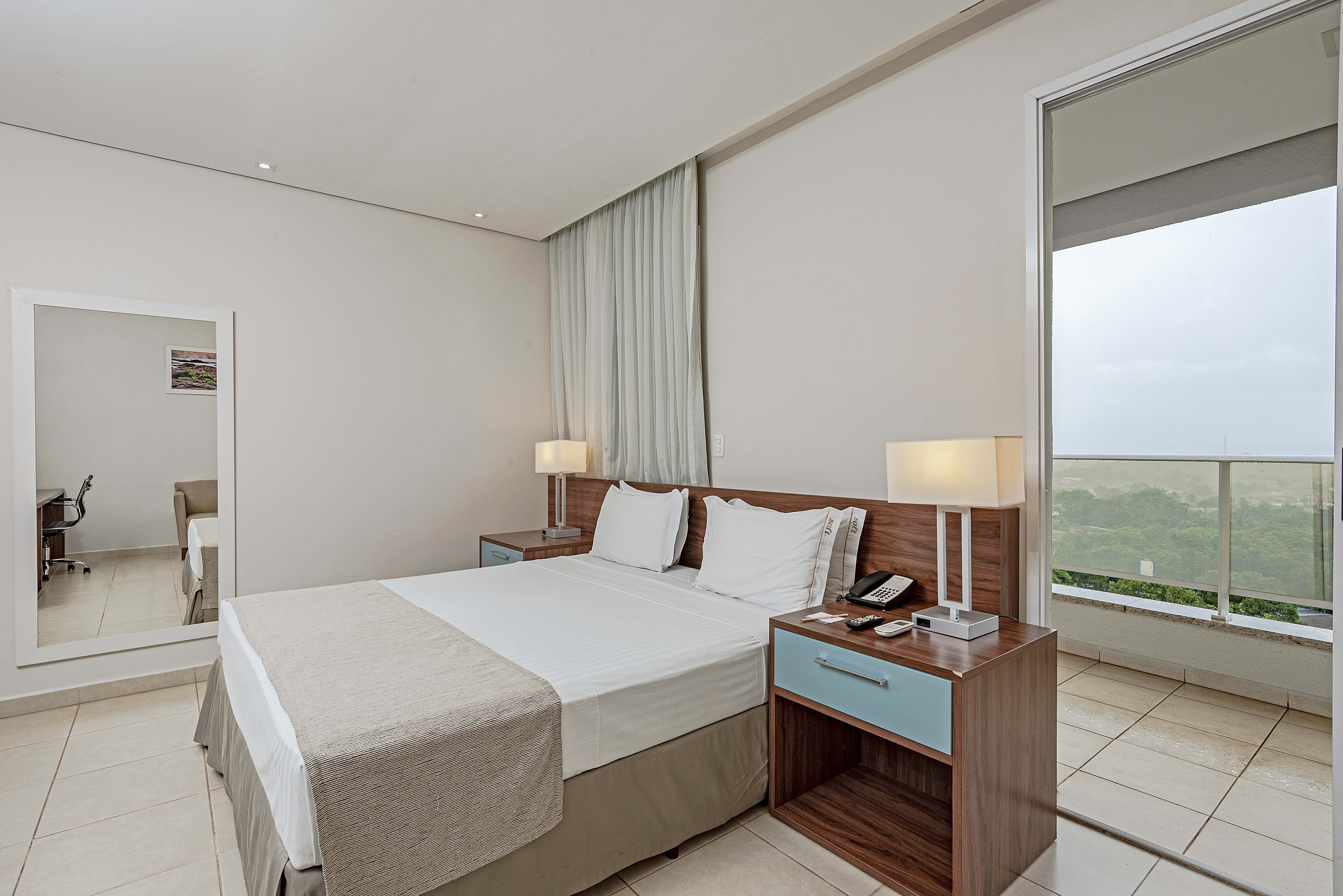 Single Deluxe with Balcony