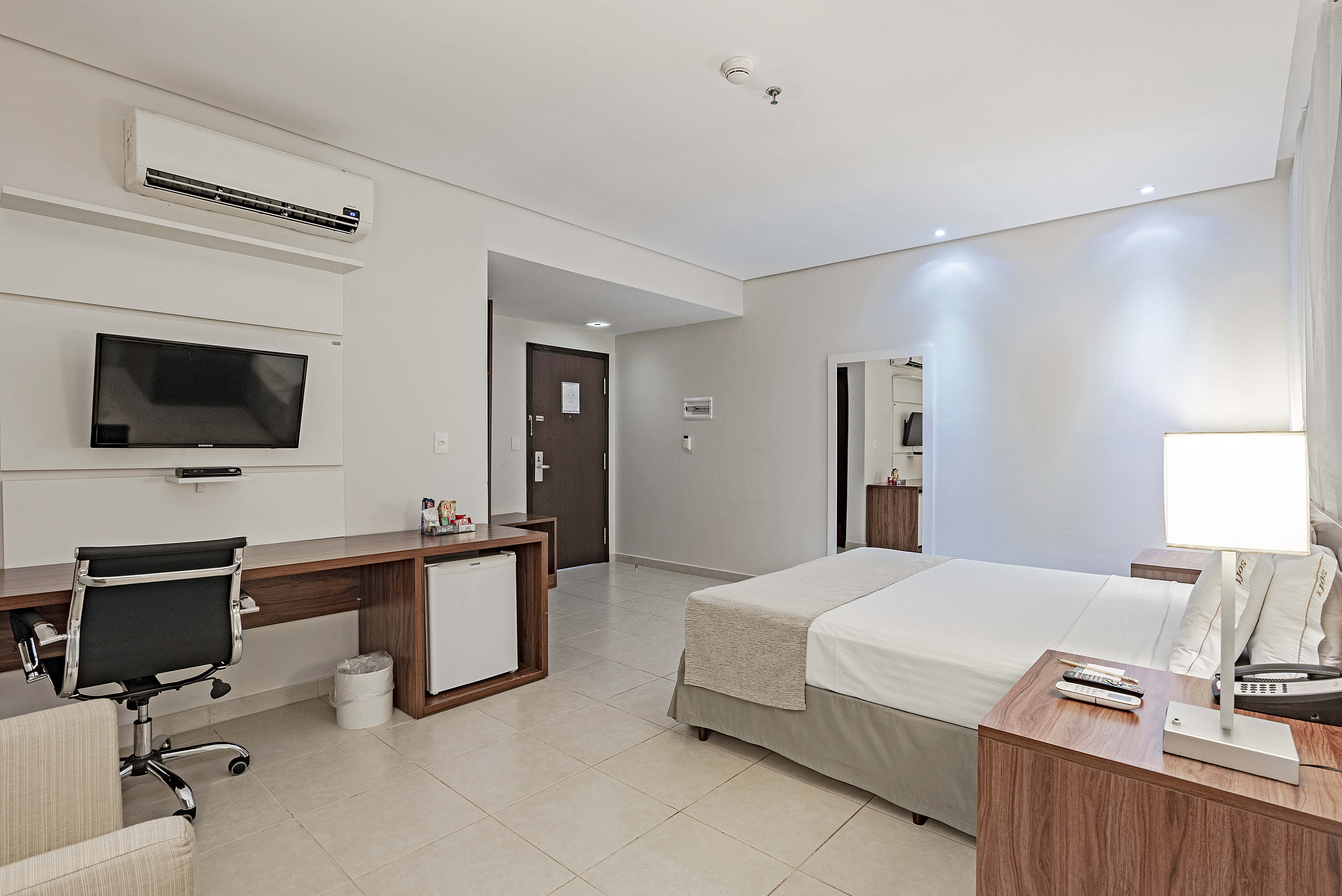 Single Deluxe with Balcony