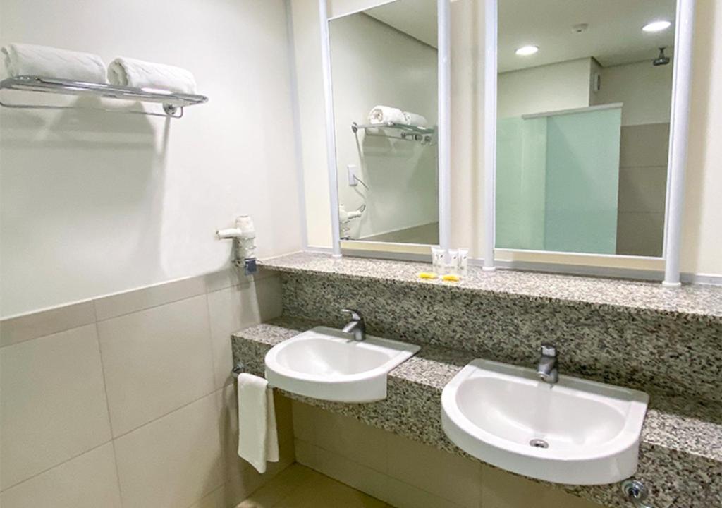 Single Premium with Views