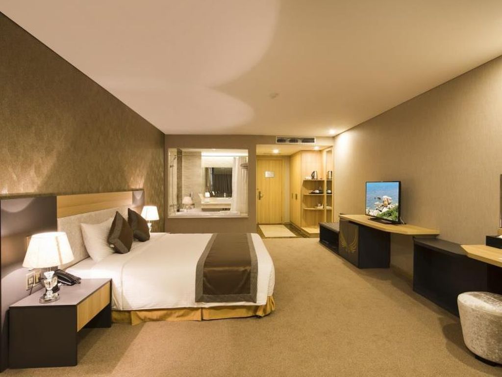 Twin Deluxe City View