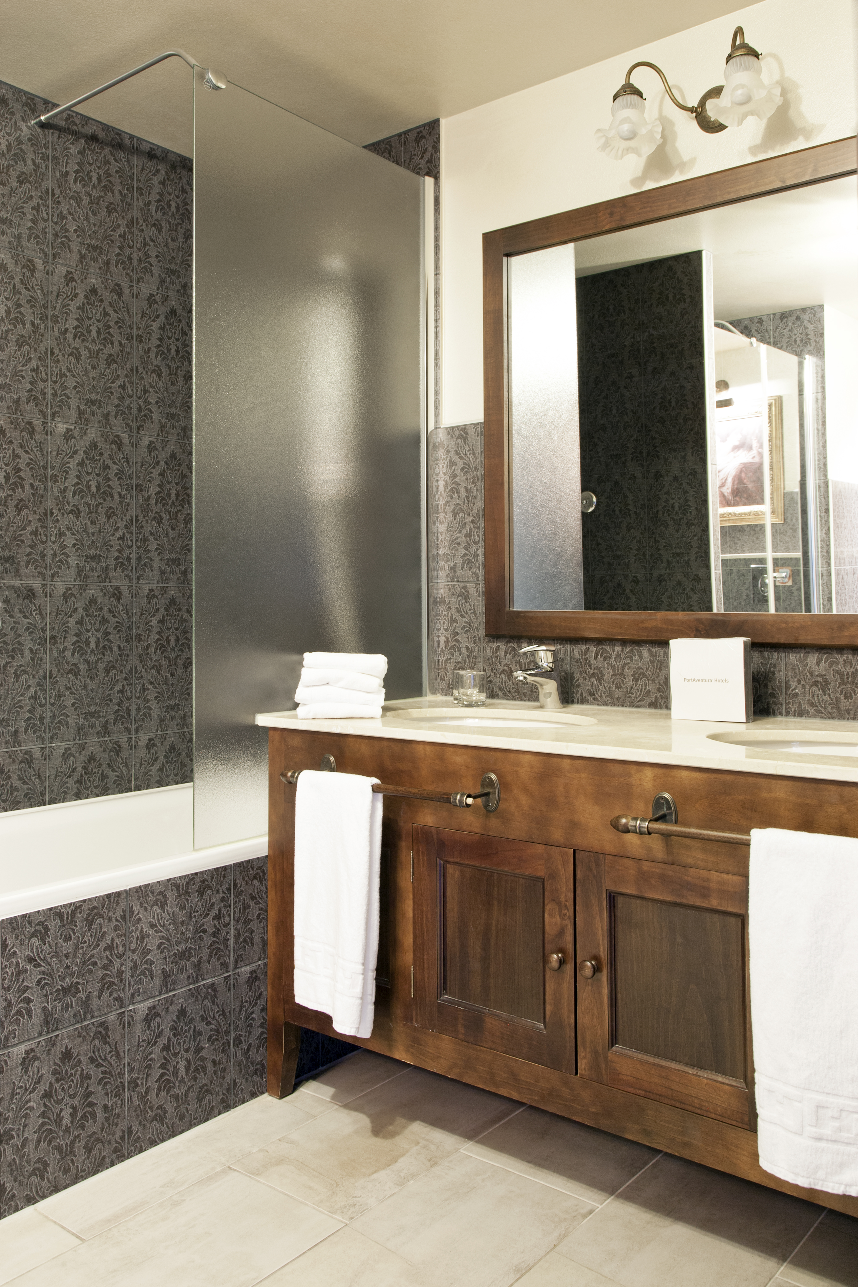 Double Deluxe Superior