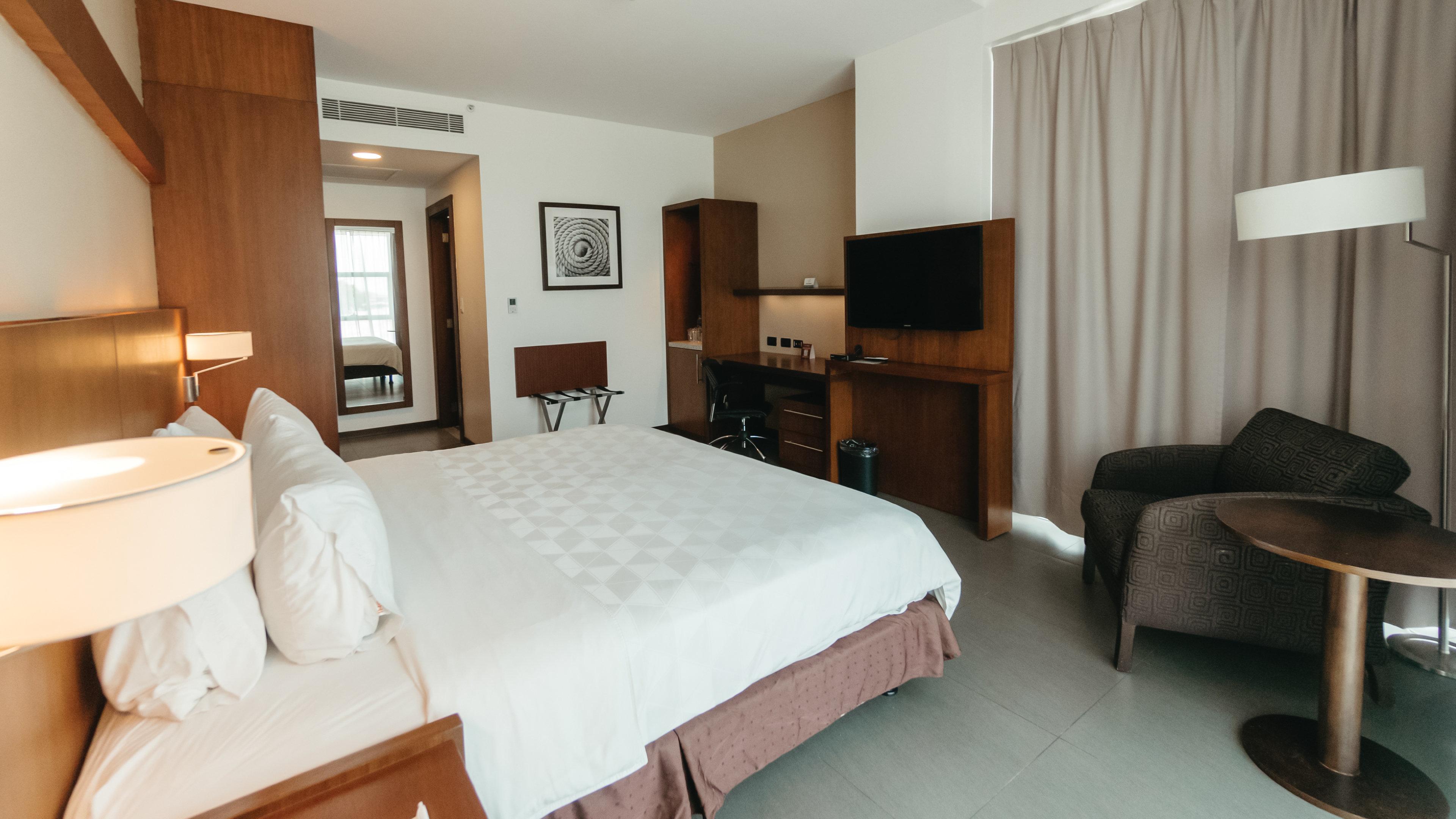 Double City View King Bed