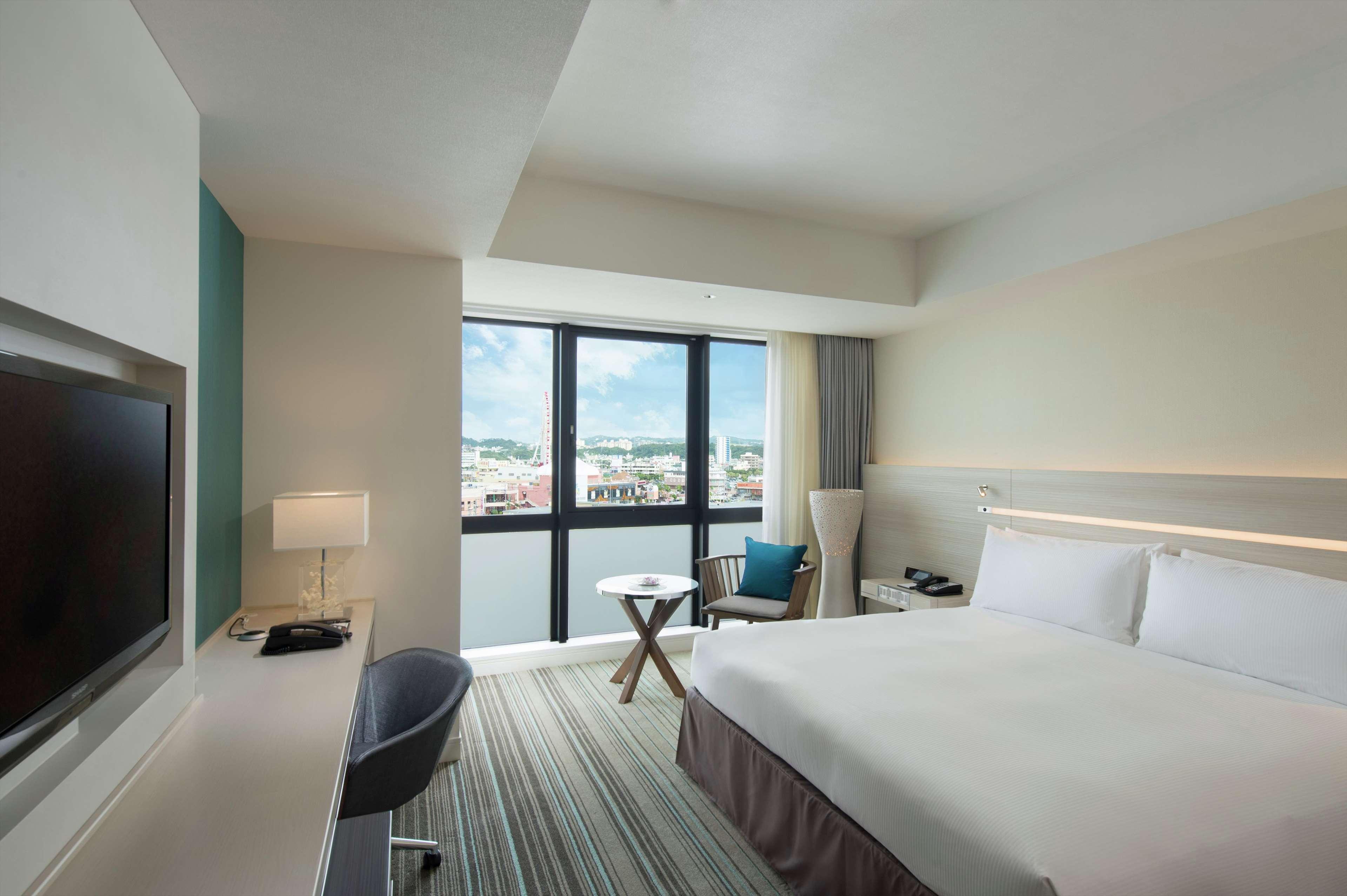 Double City View King Bed