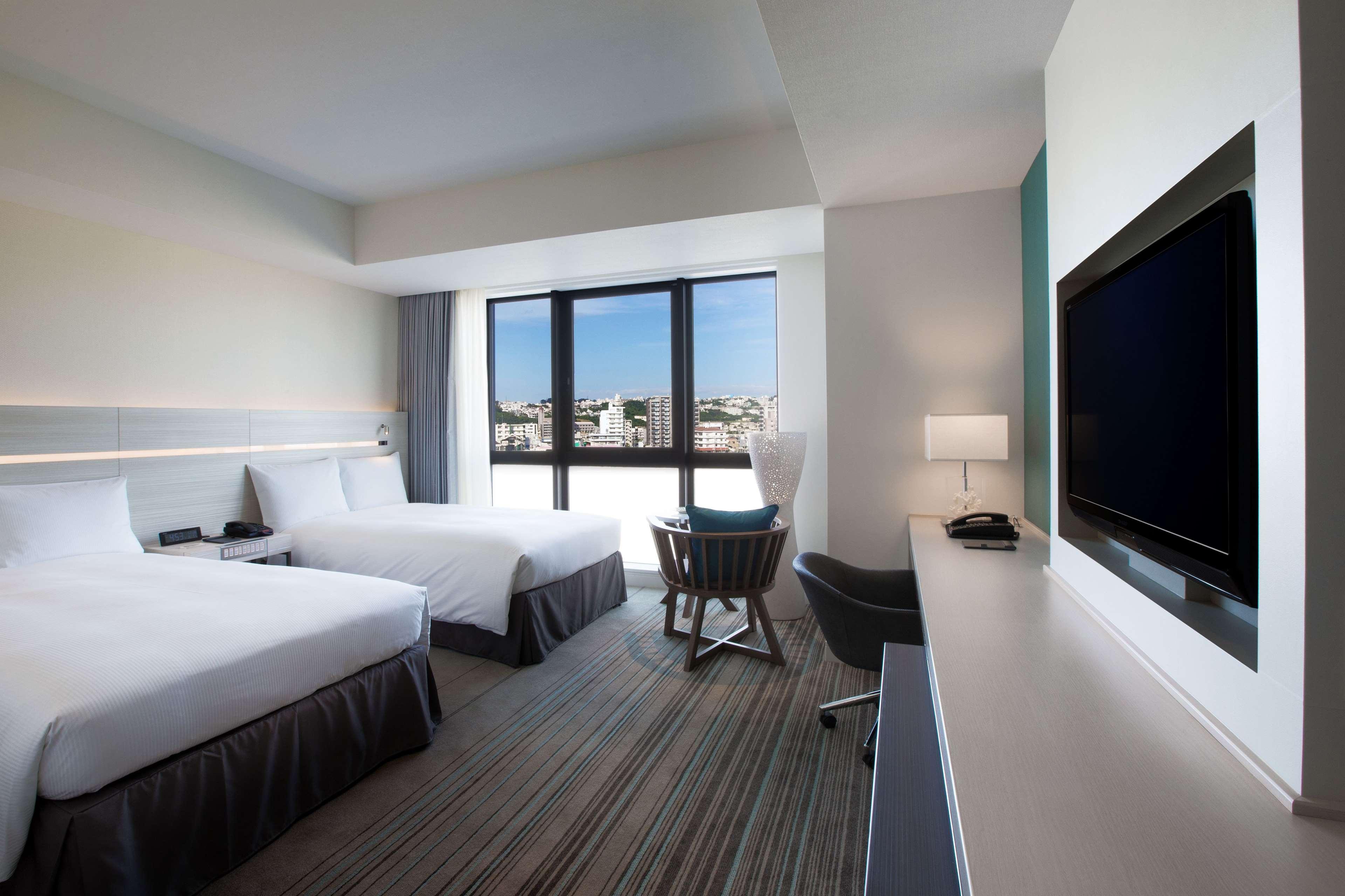 Double City View King Bed