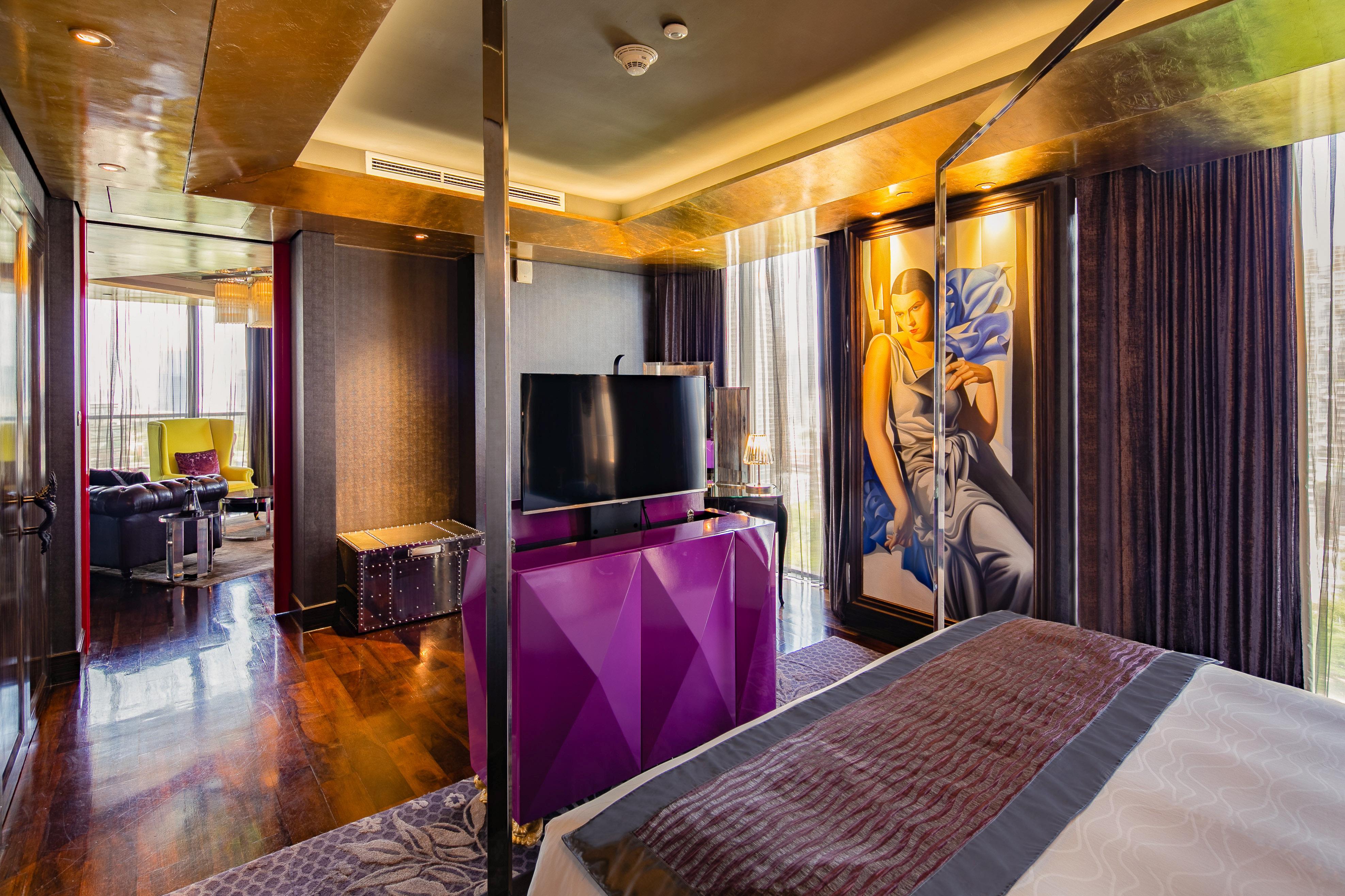 Suite Garden View King Bed