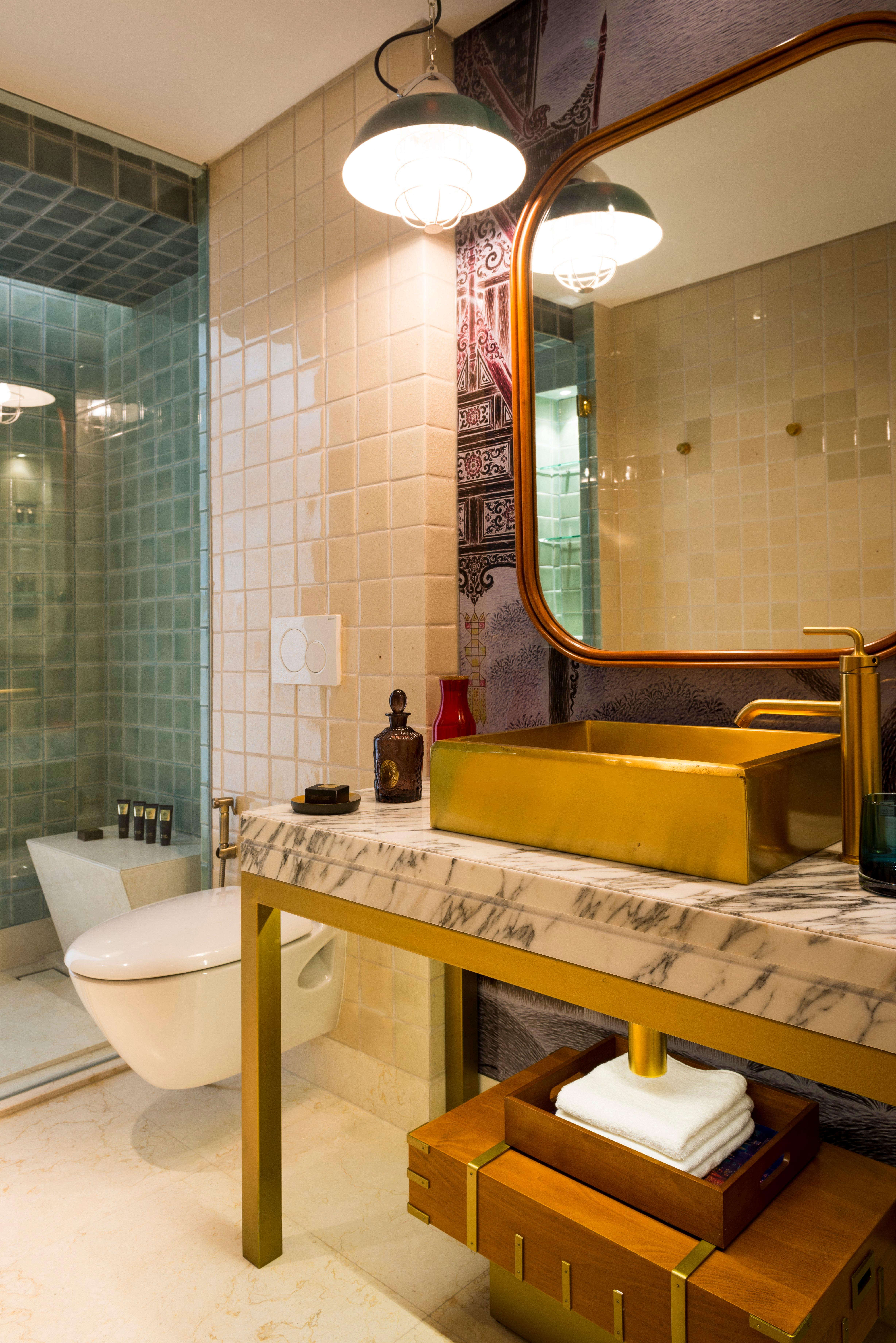 Double Deluxe King Bed