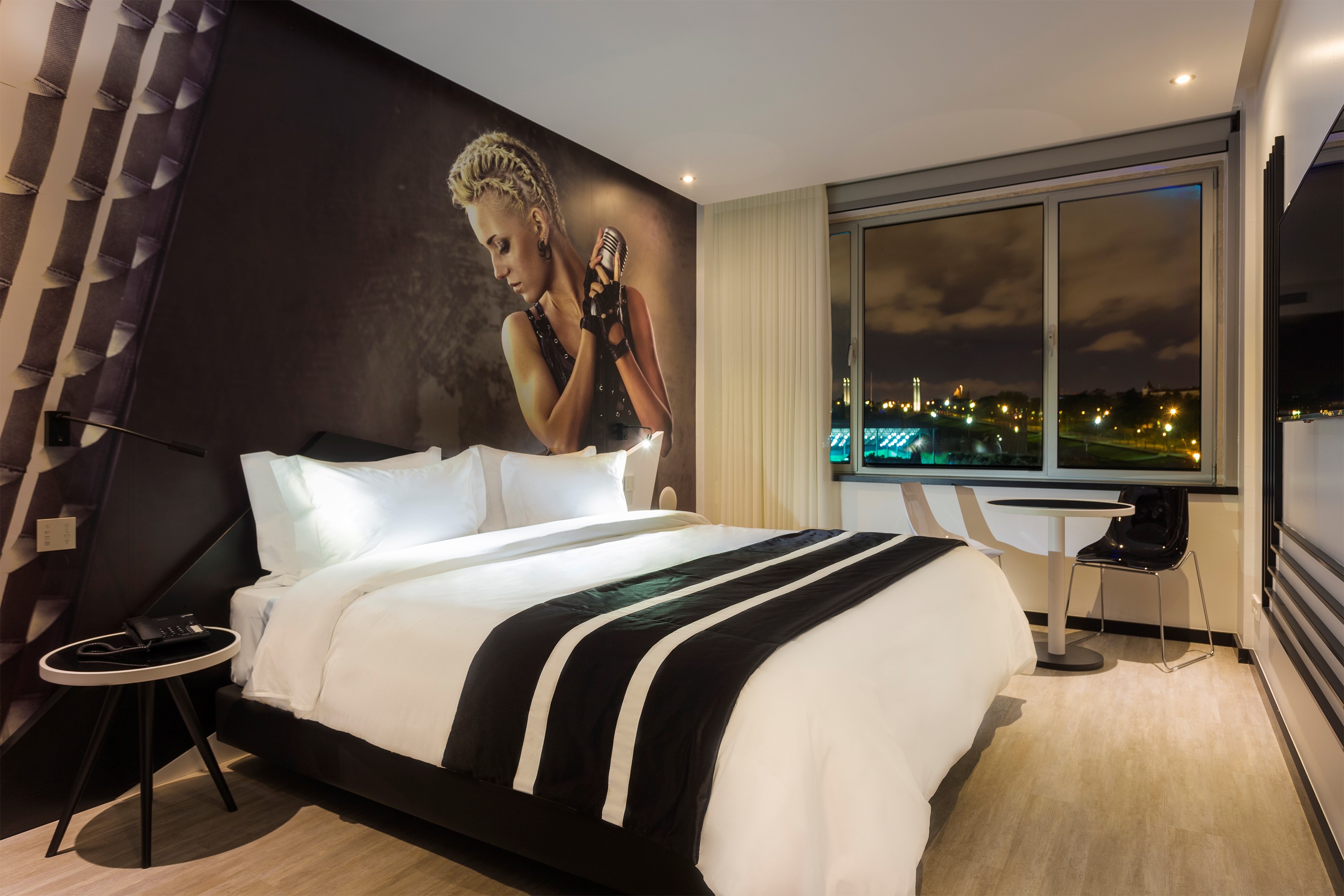 Double King Size Bed