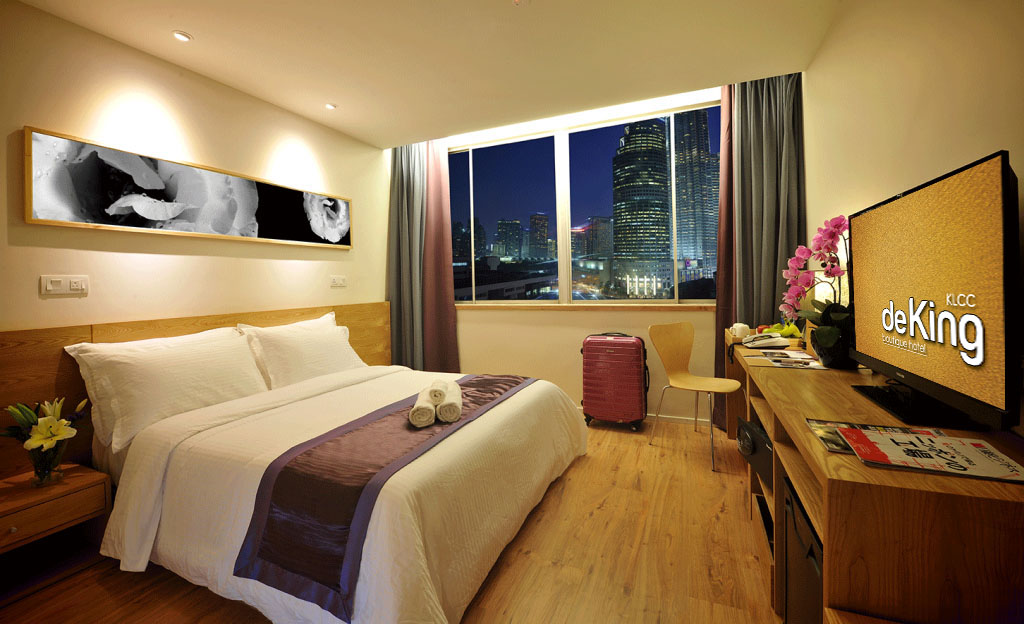 Double Deluxe King Bed