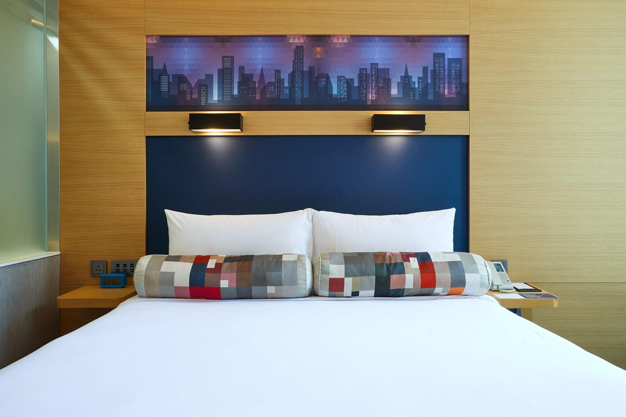 Double City View King Bed