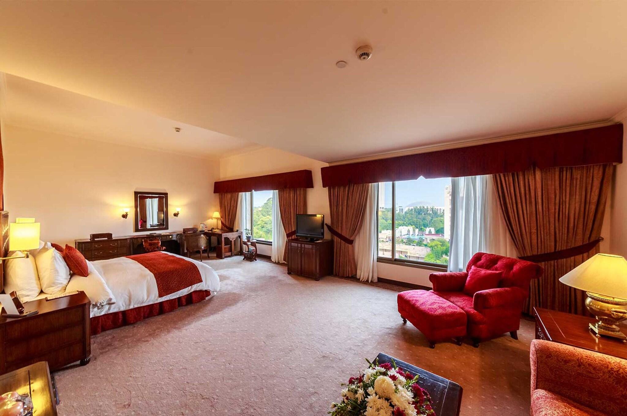 Junior Suite King Size Bed