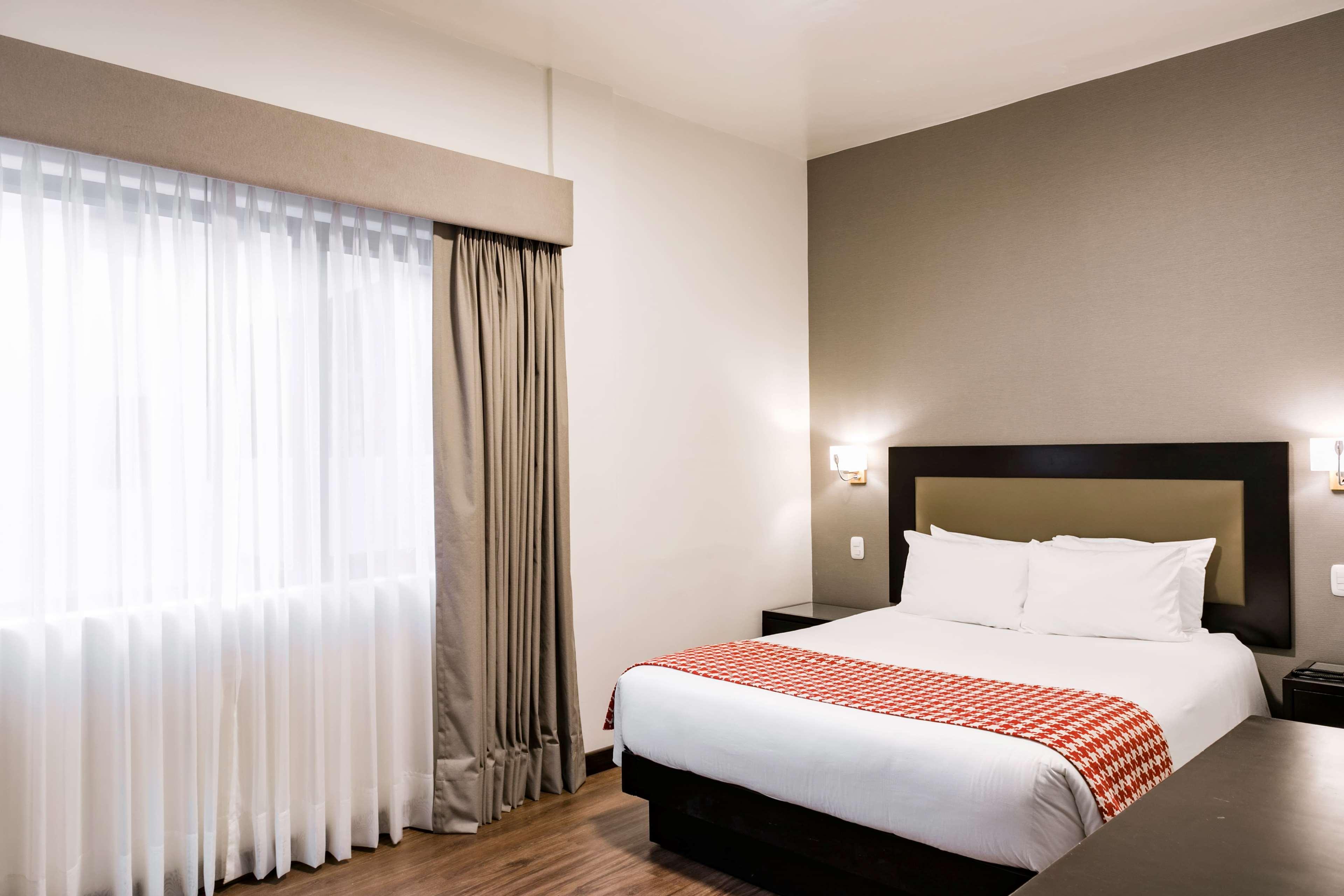 Double Queen Bed Non Smoking