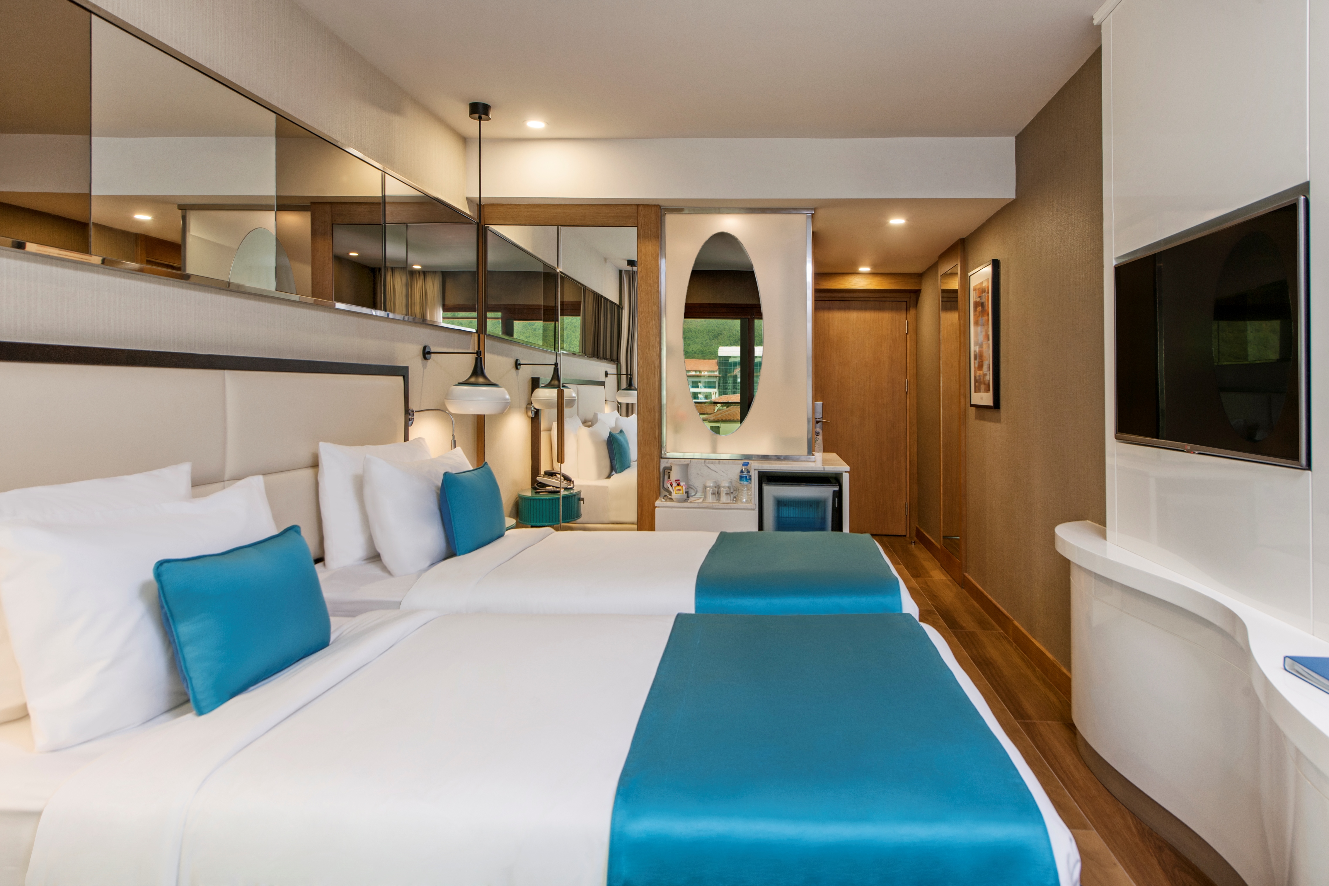 Double Single Deluxe Land View