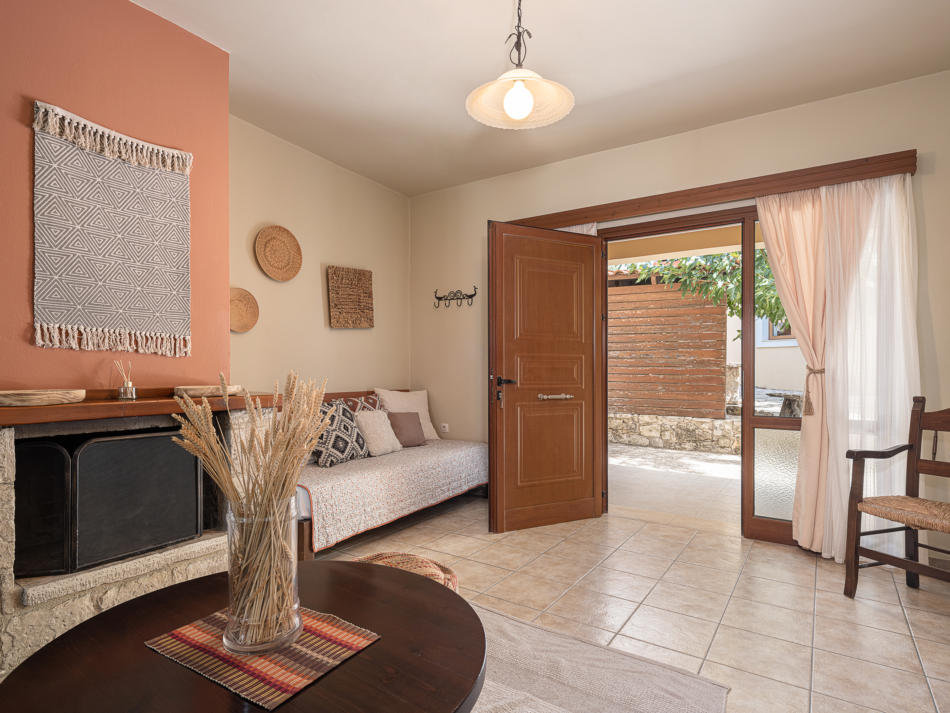 Apartment Capacity 3