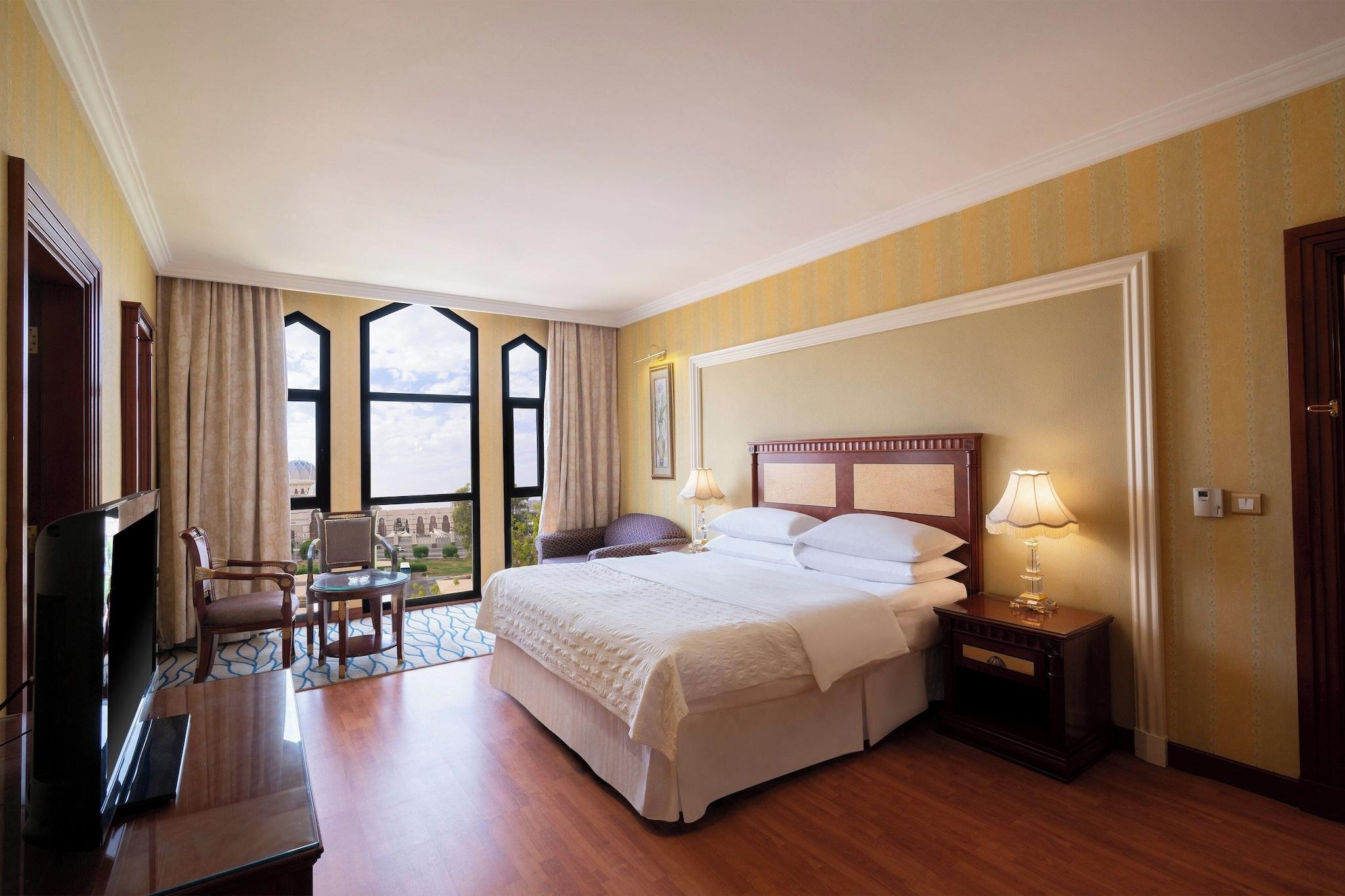 Suite Executive King Bed