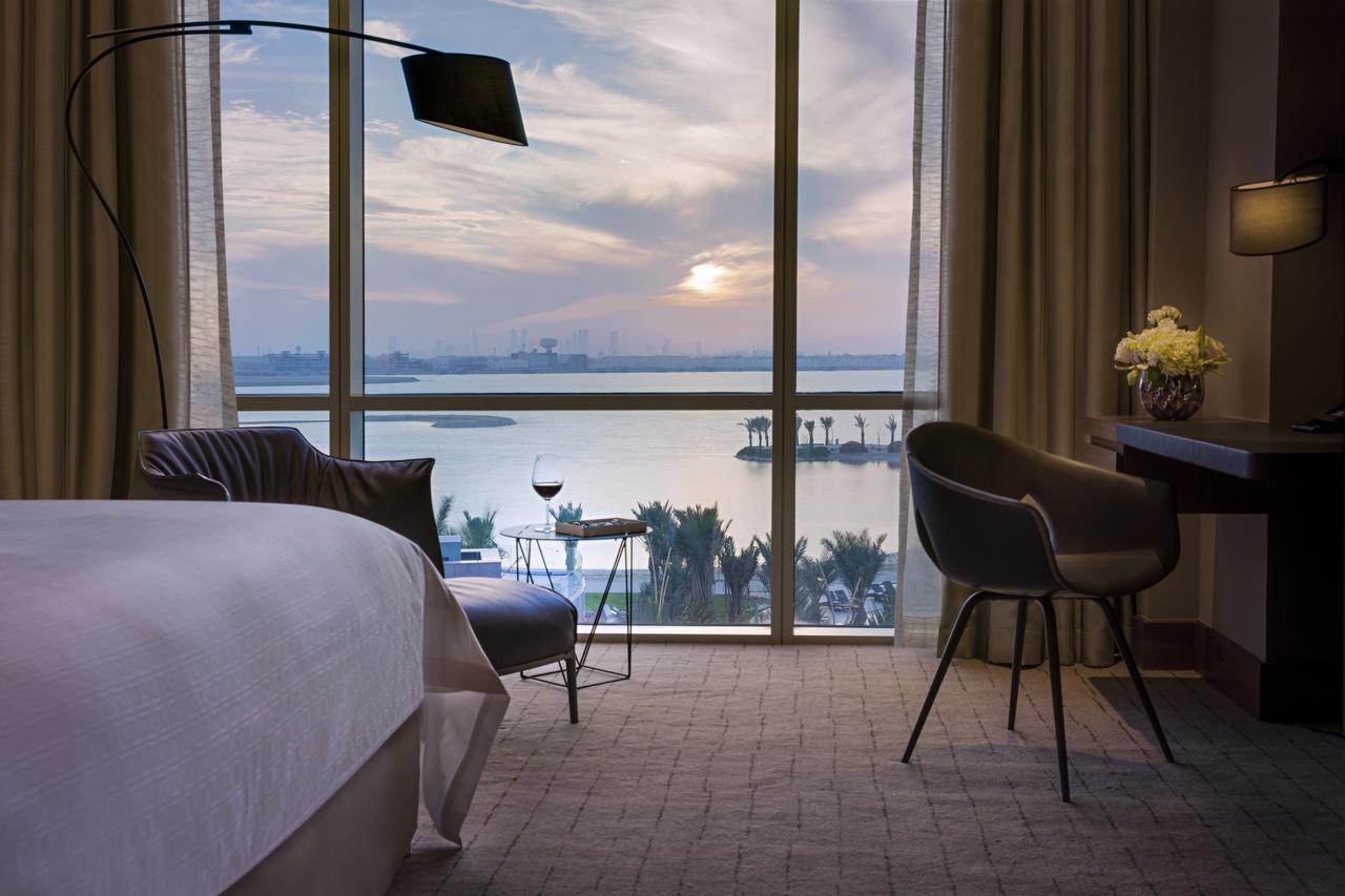 Double Club King Bed