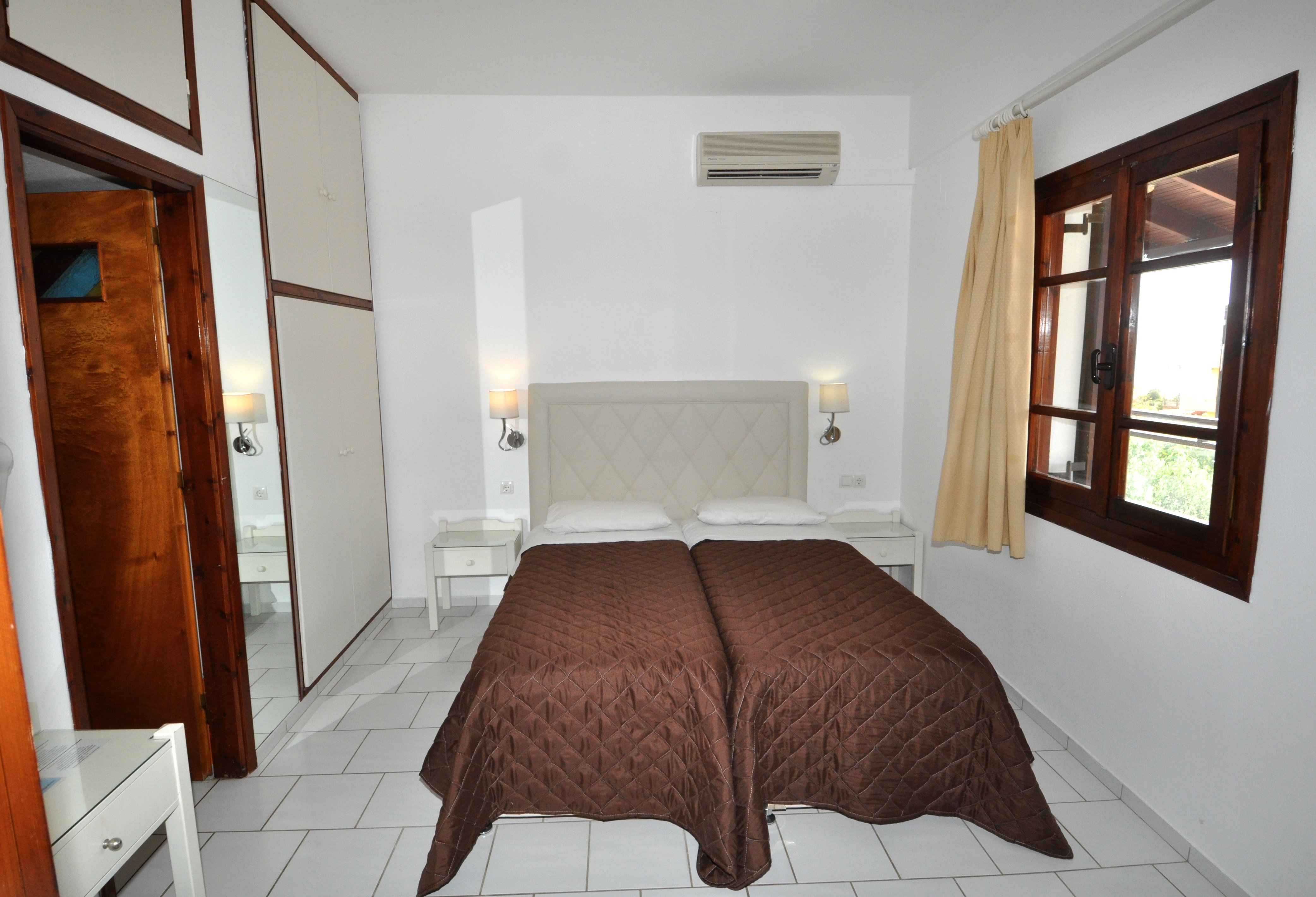 Apartment Capacity 4