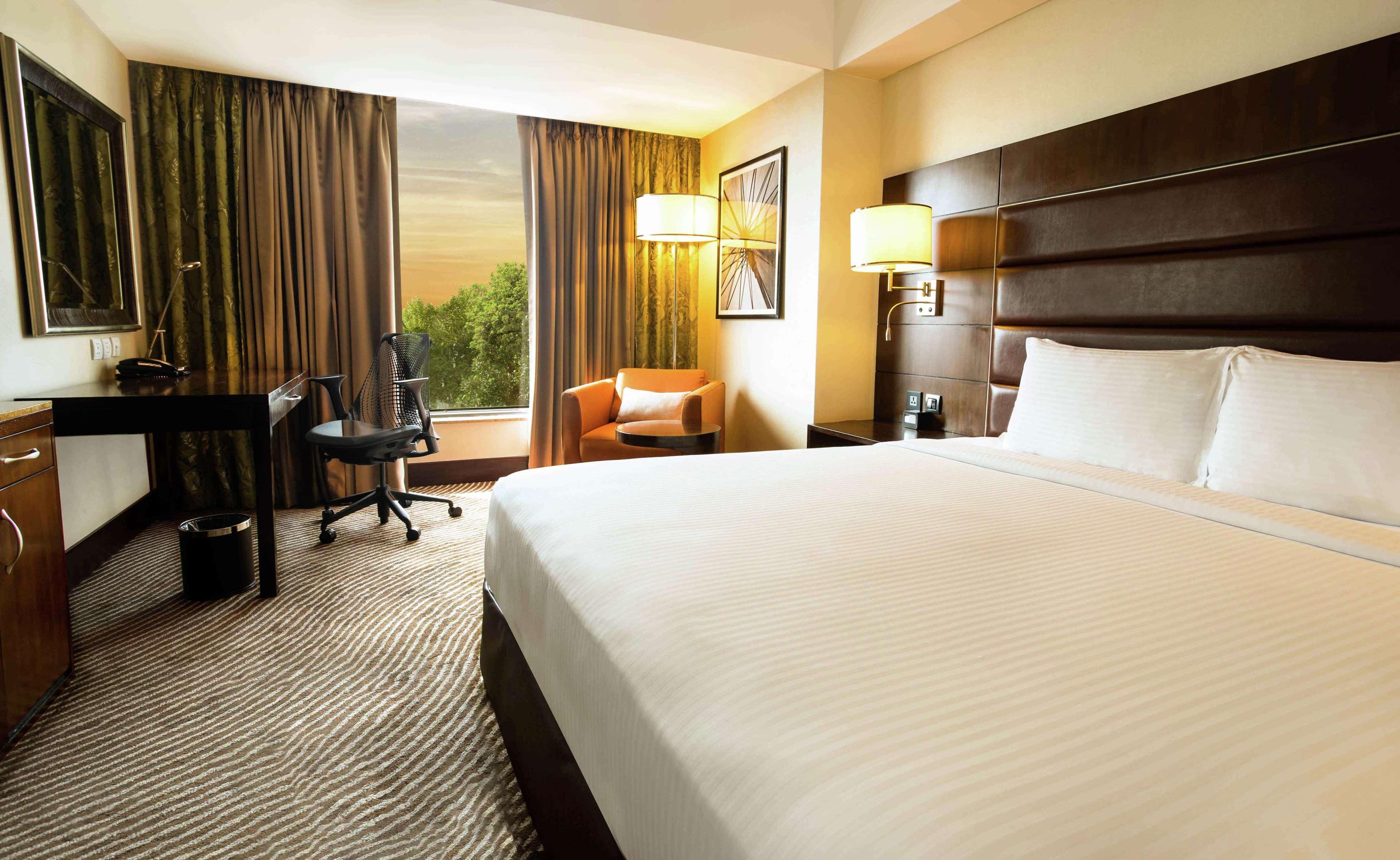 Double Deluxe King Bed