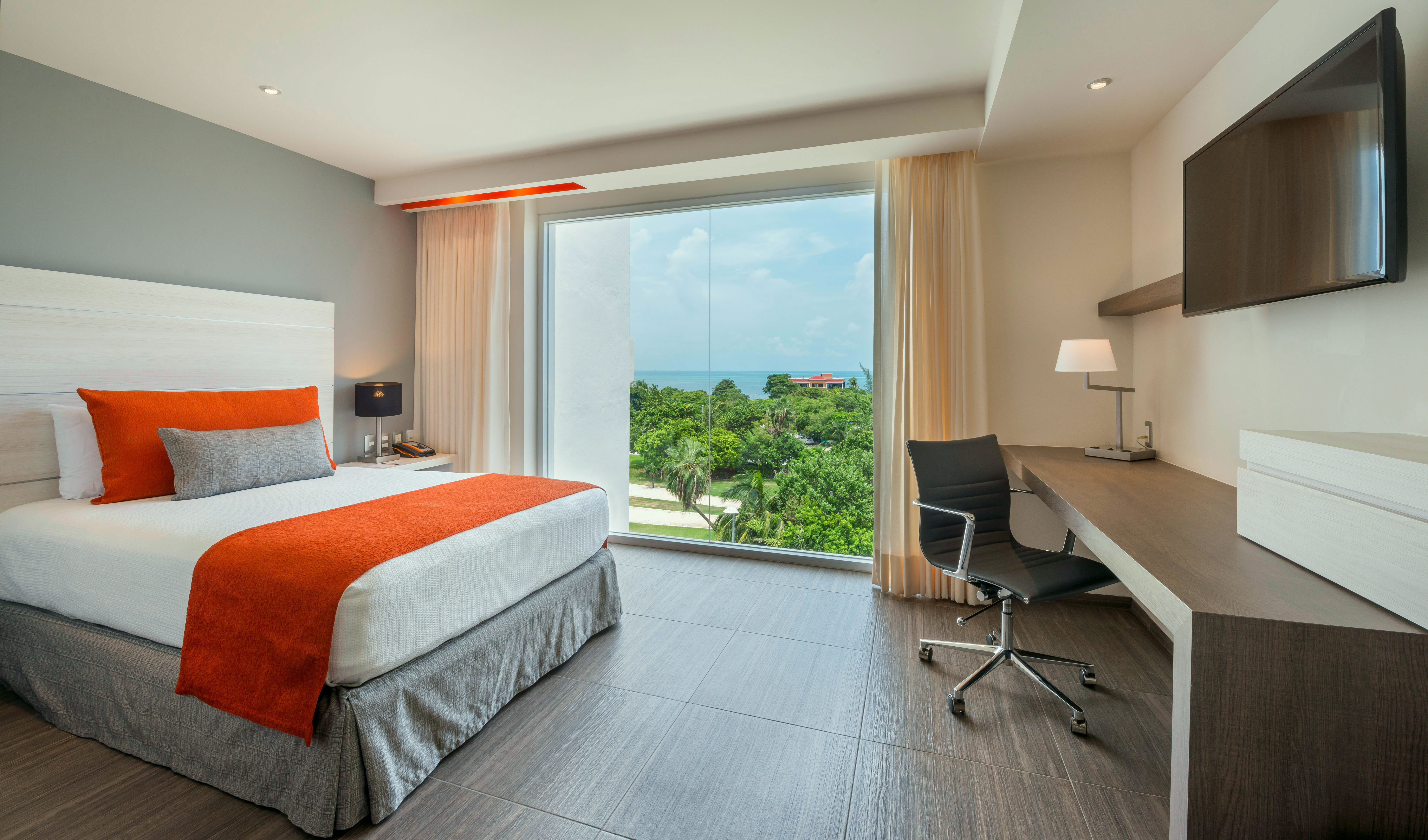 Junior Suite King Size Bed