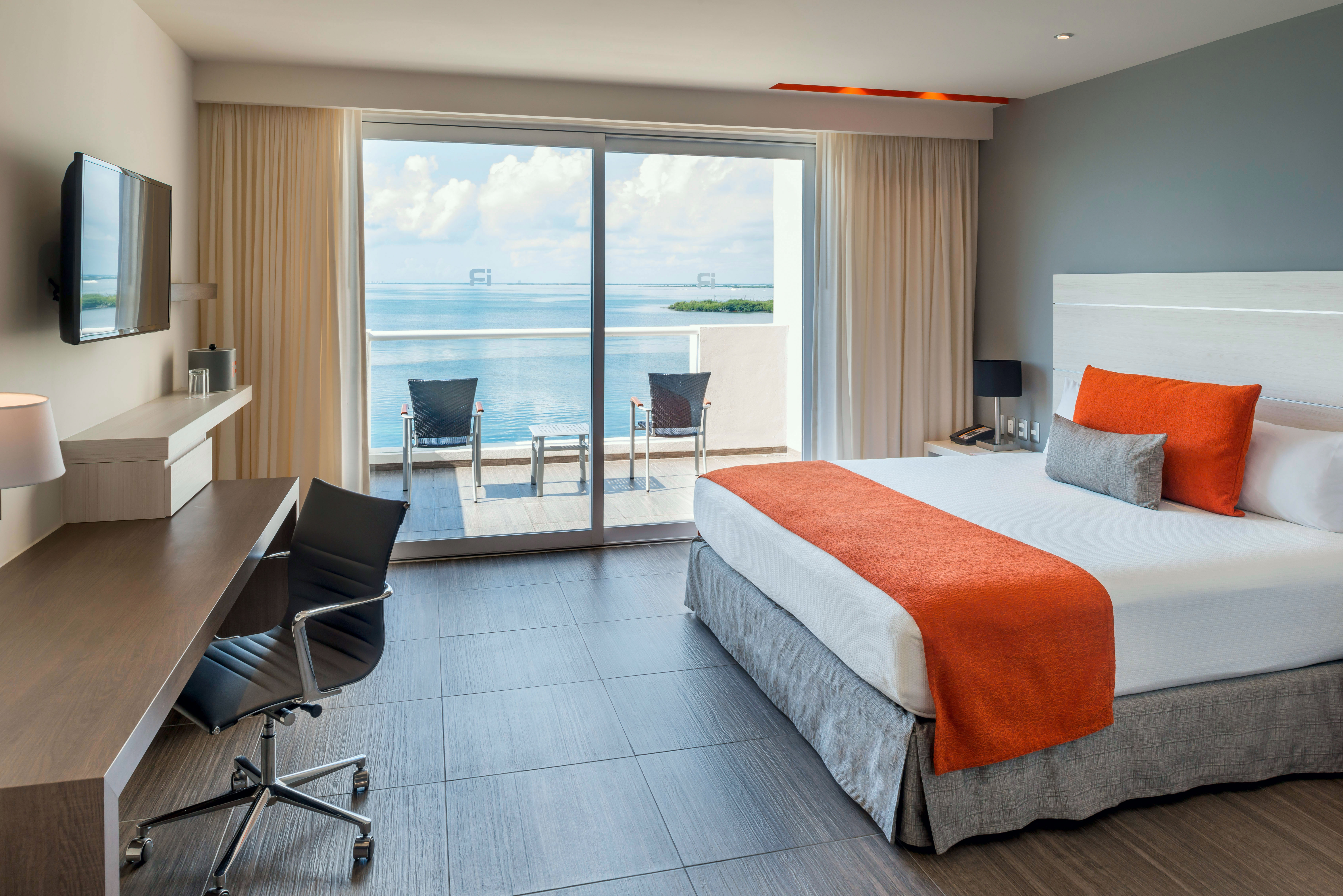 Room Deluxe King Bed