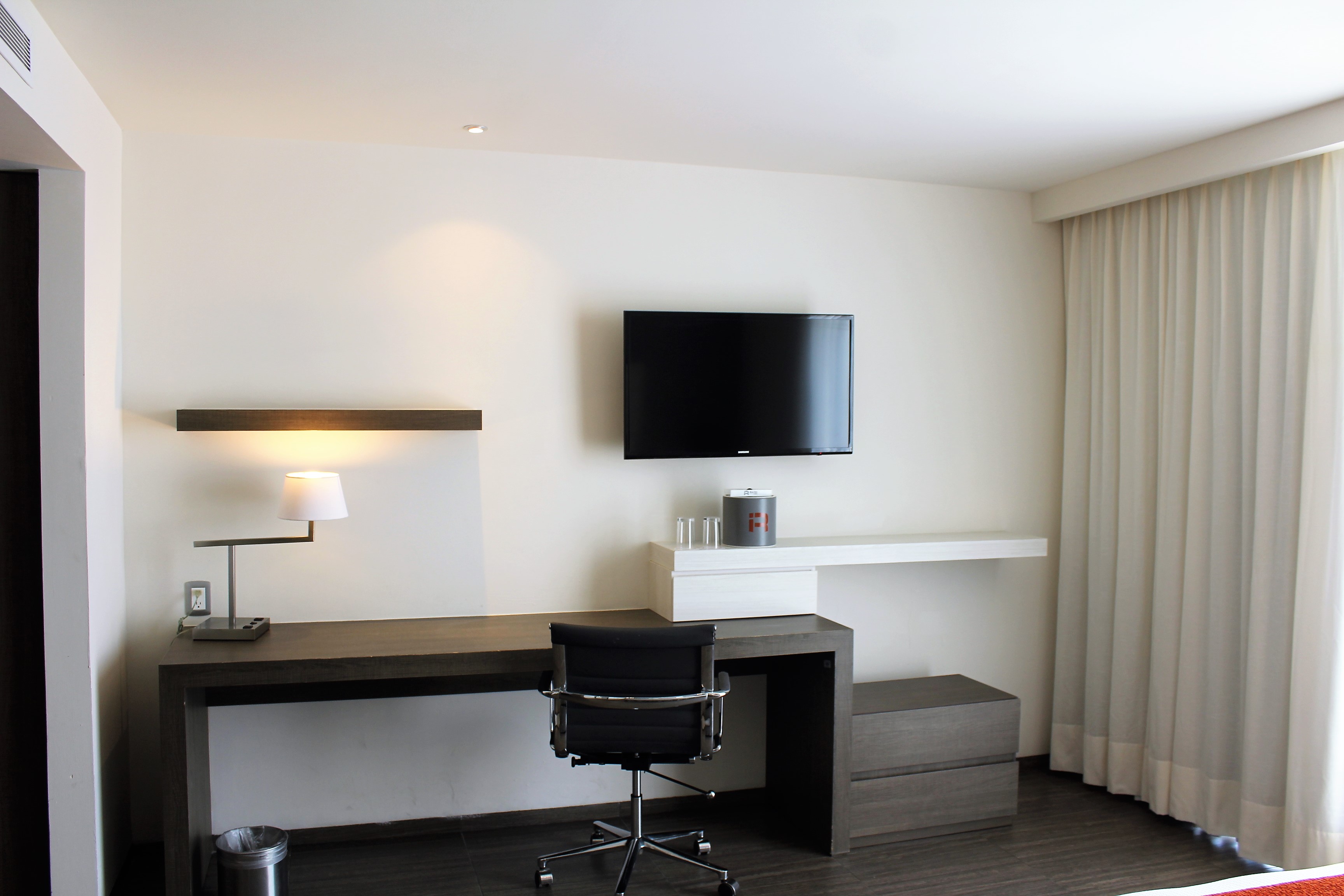 Room Deluxe King Bed