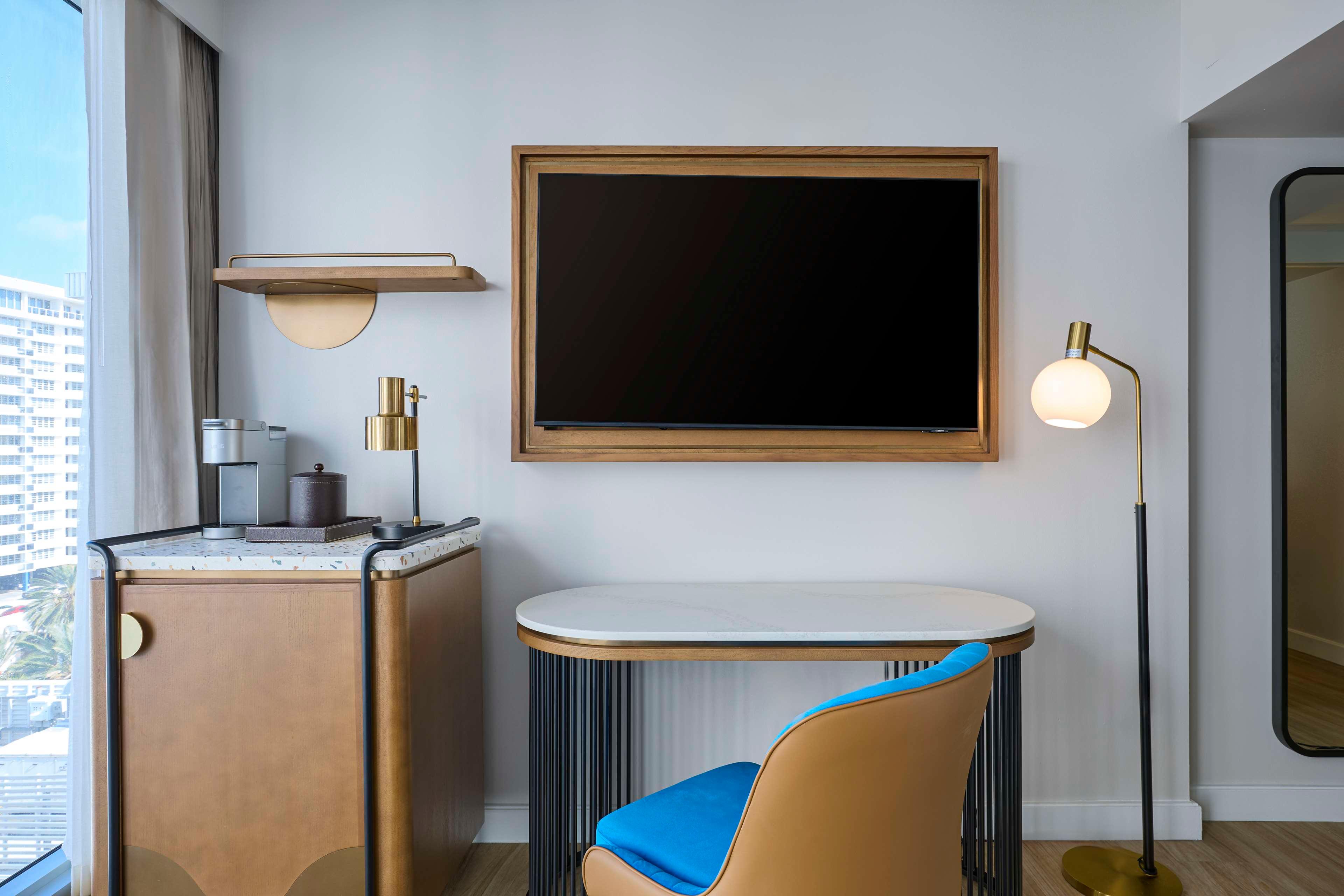 Double City View King Bed