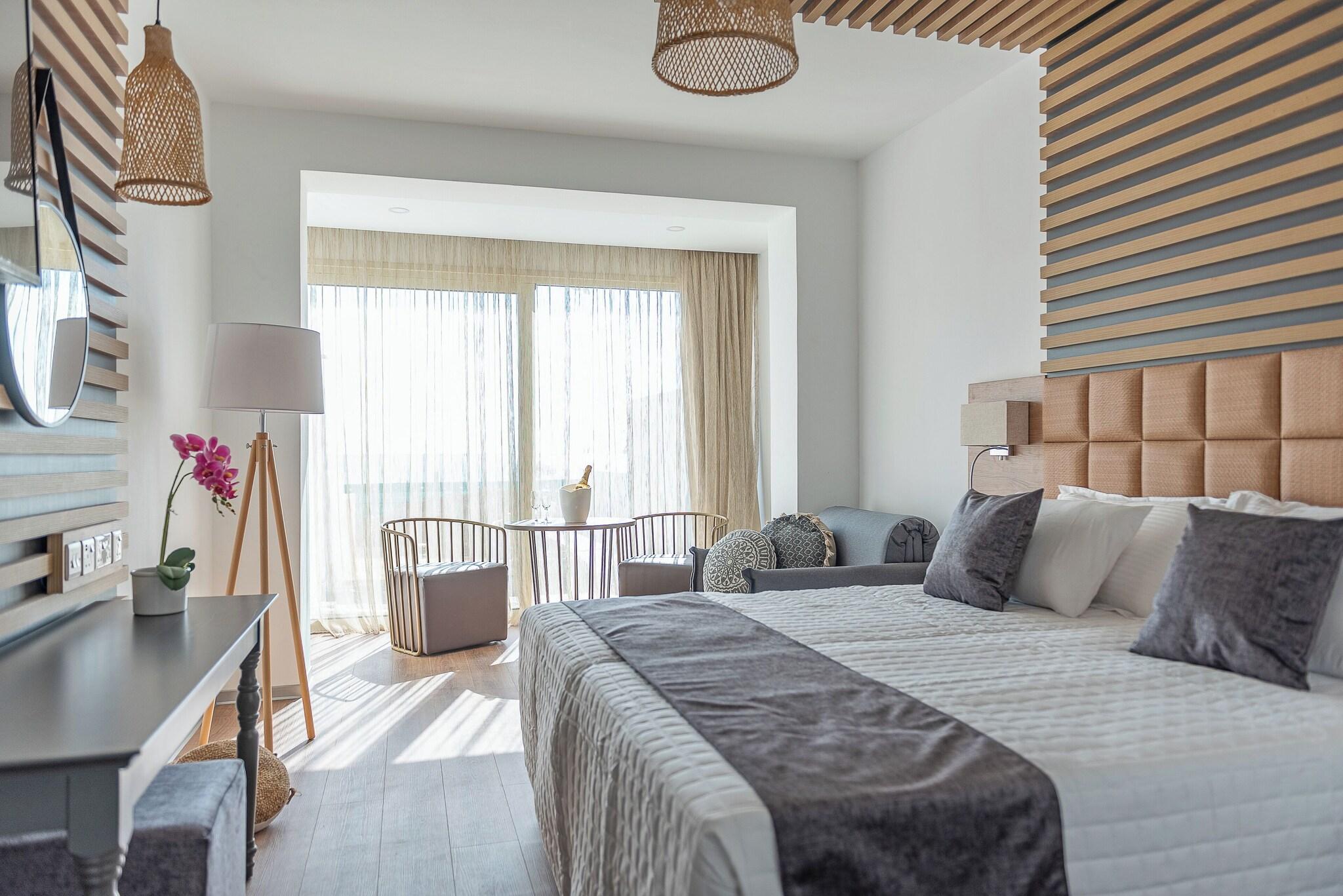 Studio Sea View with Private Pool