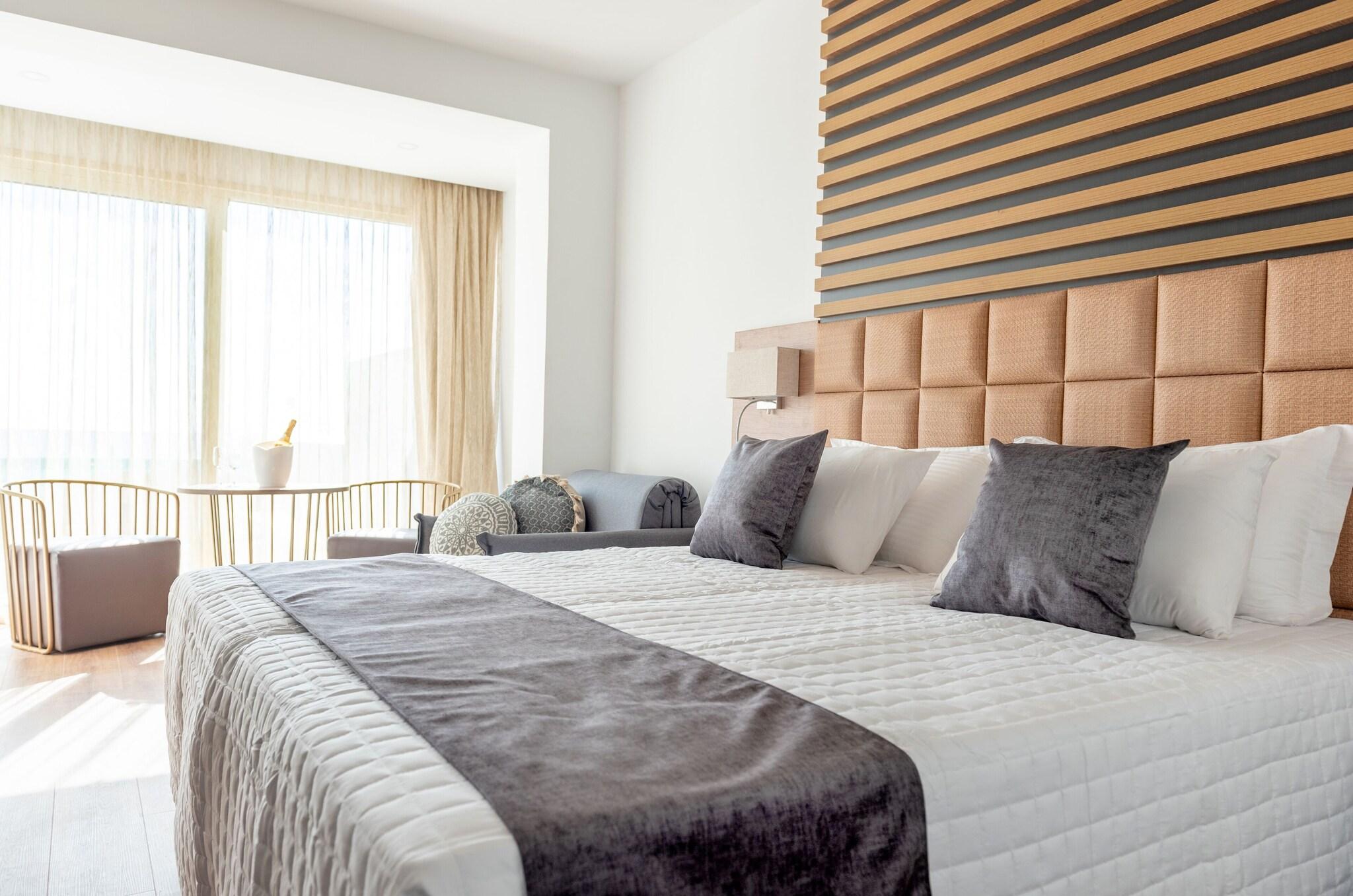 Studio Sea View with Private Pool