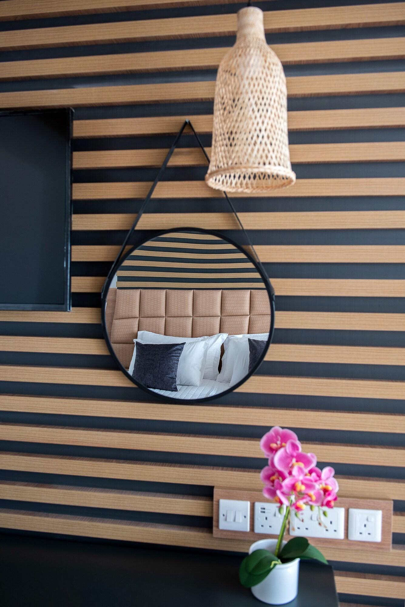 Studio King Size Bed