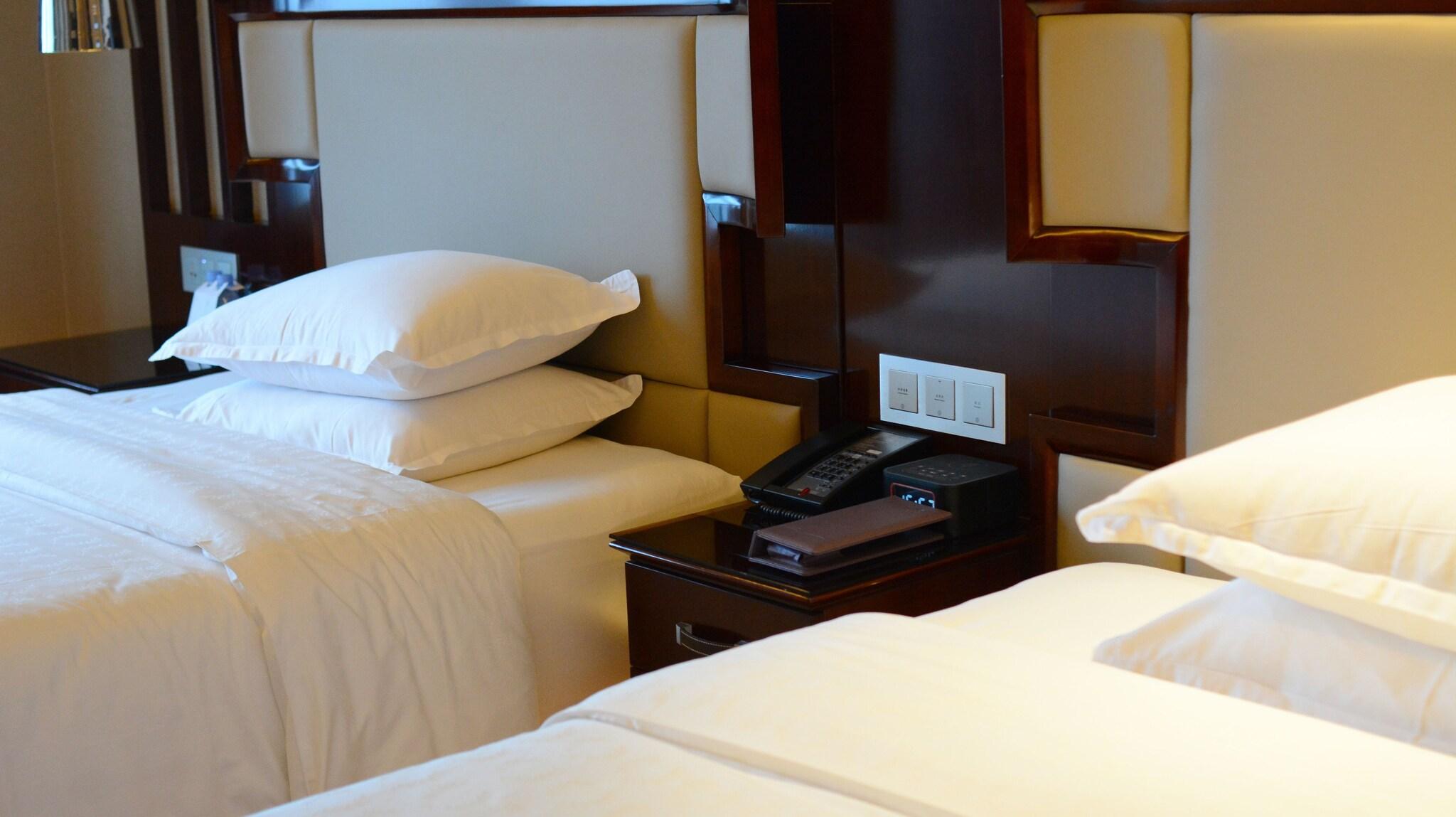 Junior Suite King Bed One Bedroom 